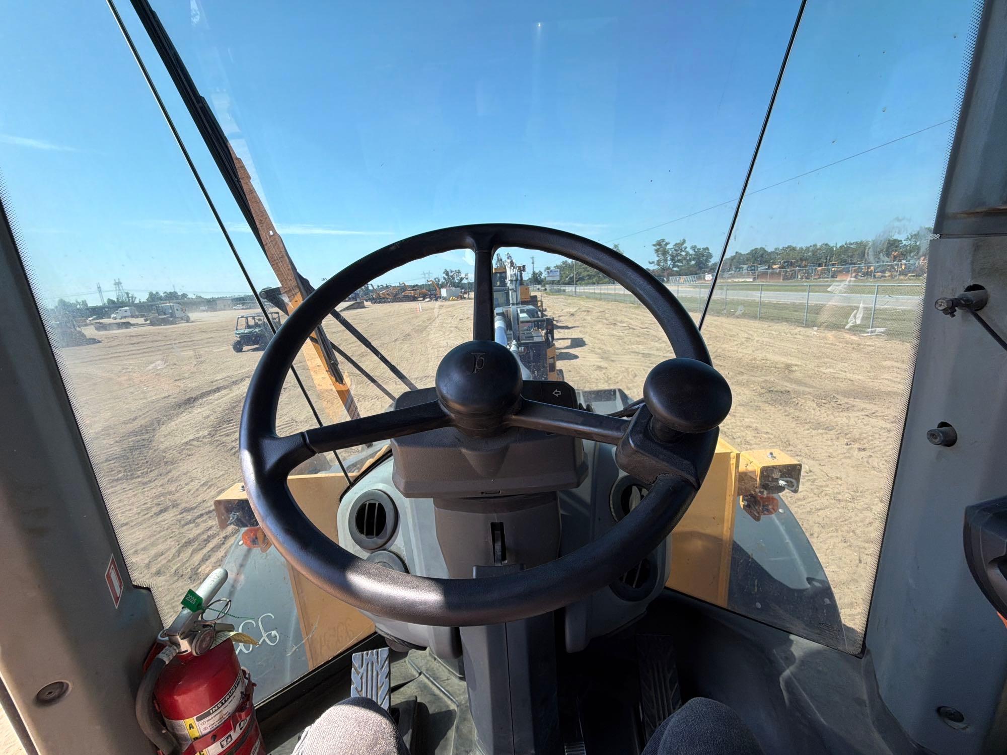2022 John Deere 2644