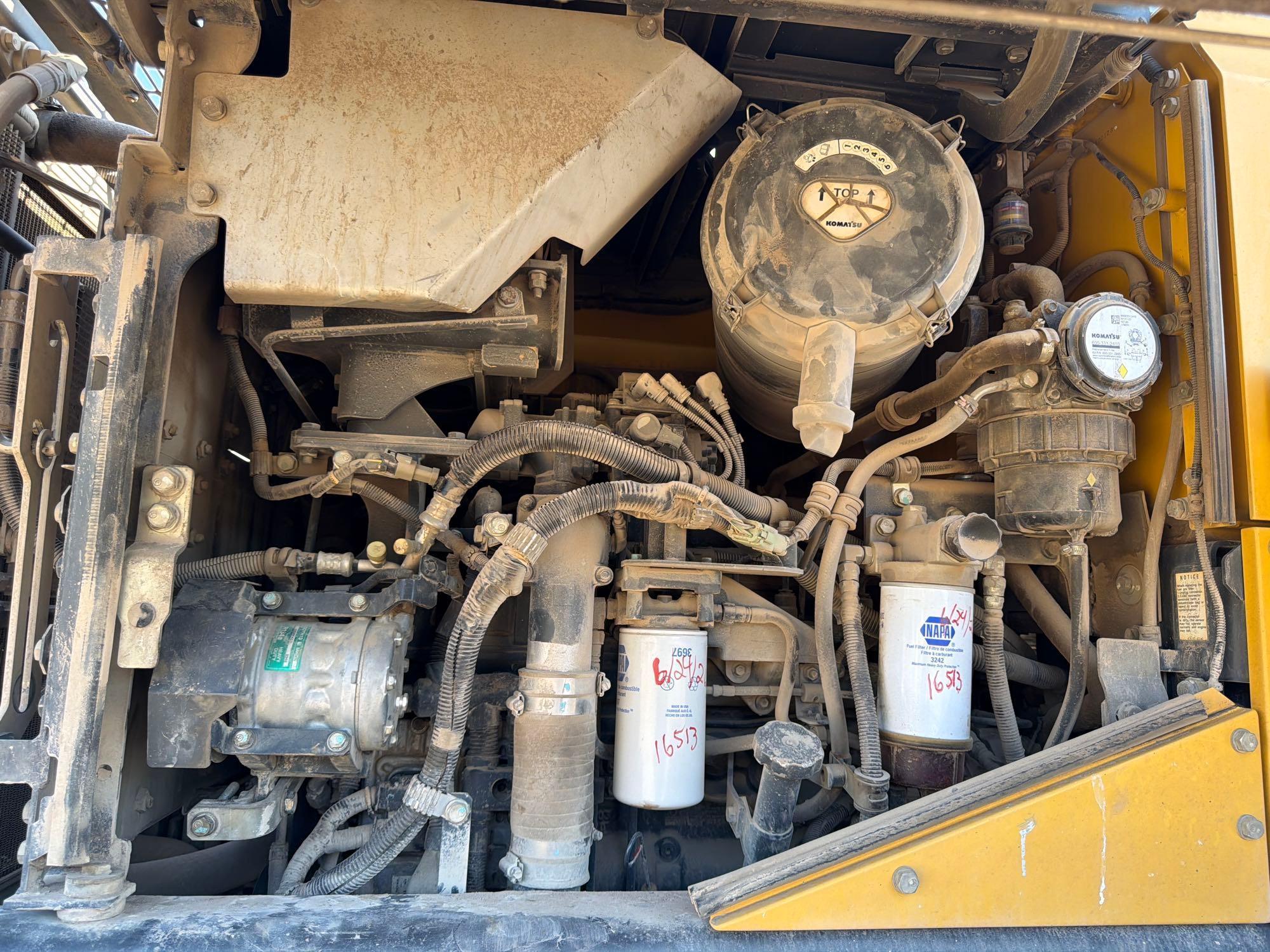 Komatsu WA320-7