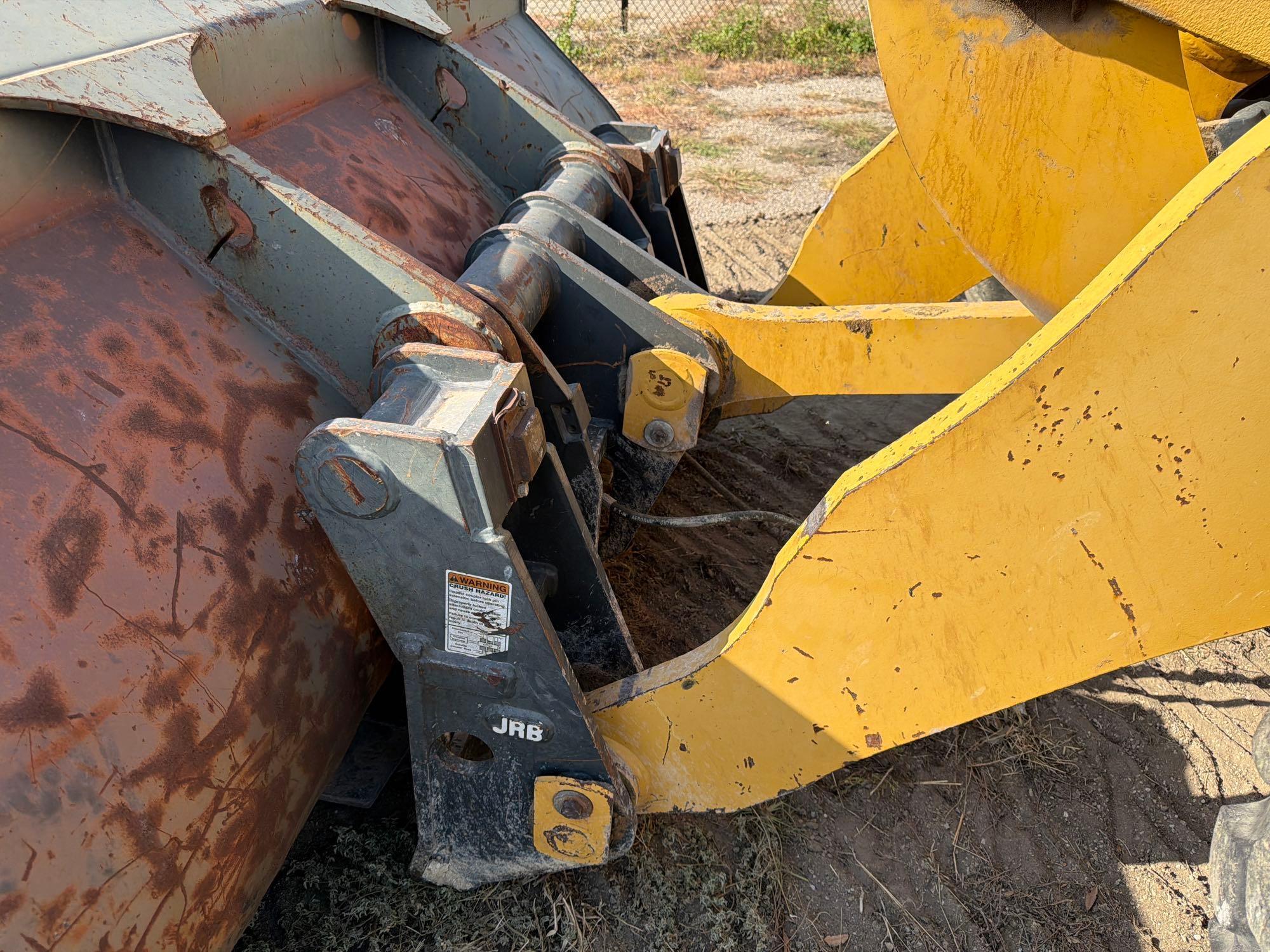 Komatsu WA320-7