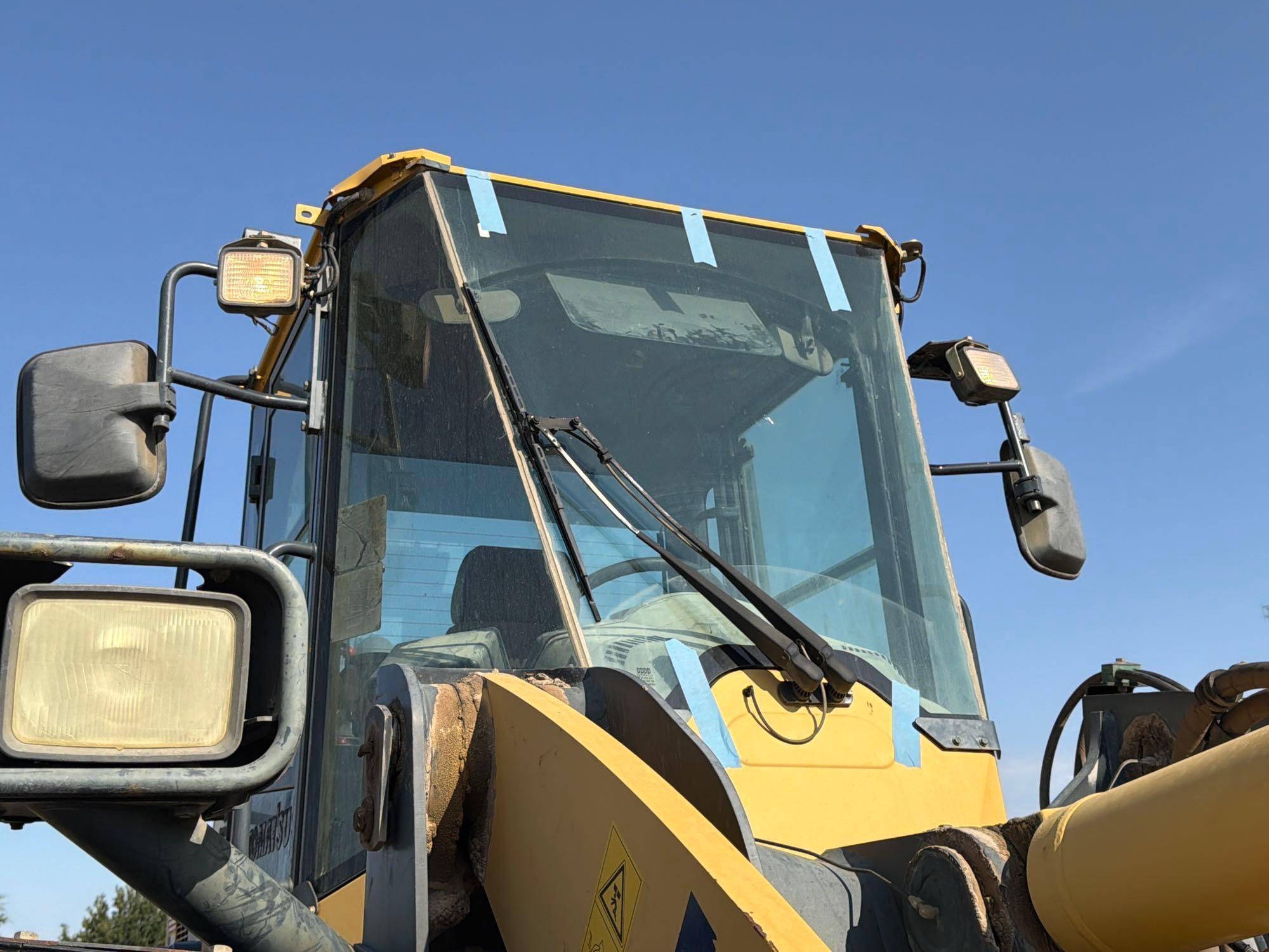 Komatsu WA320-7