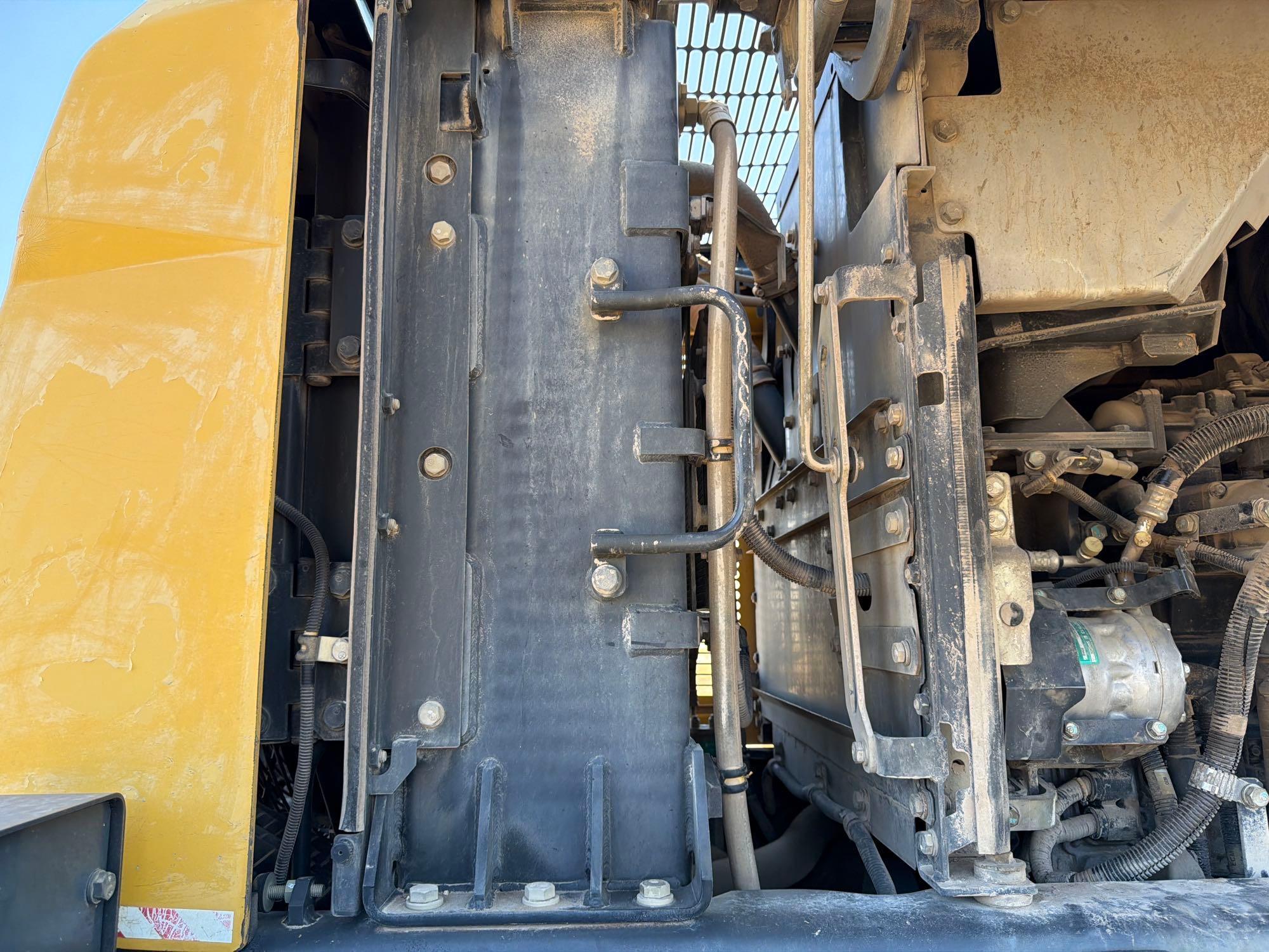 Komatsu WA320-7