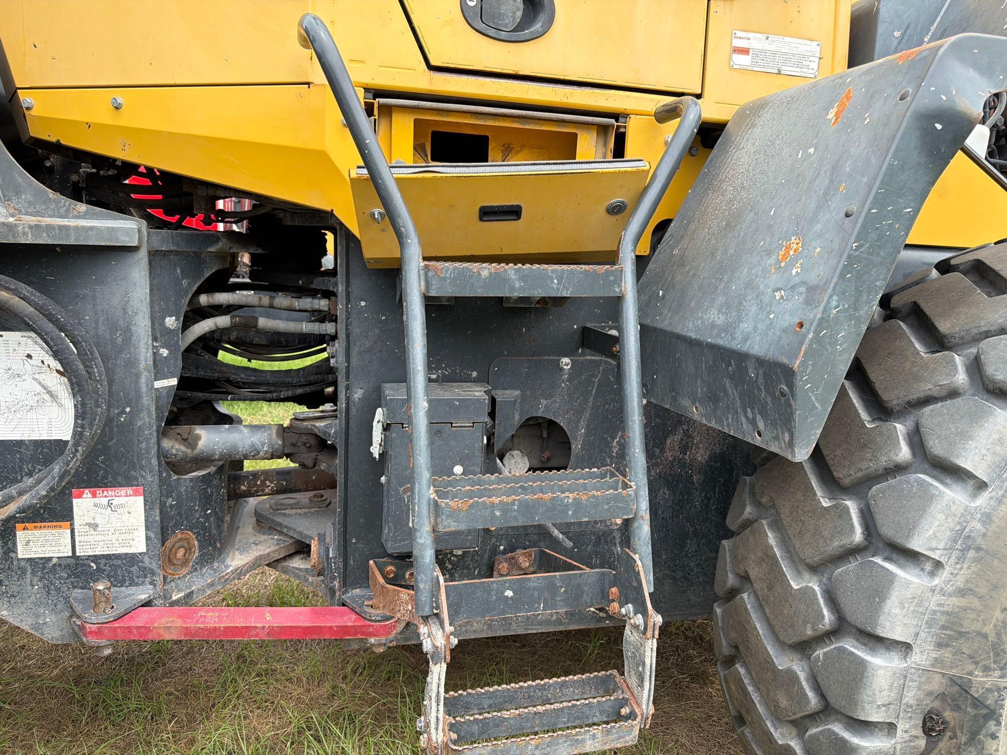 2016 Komatsu 320