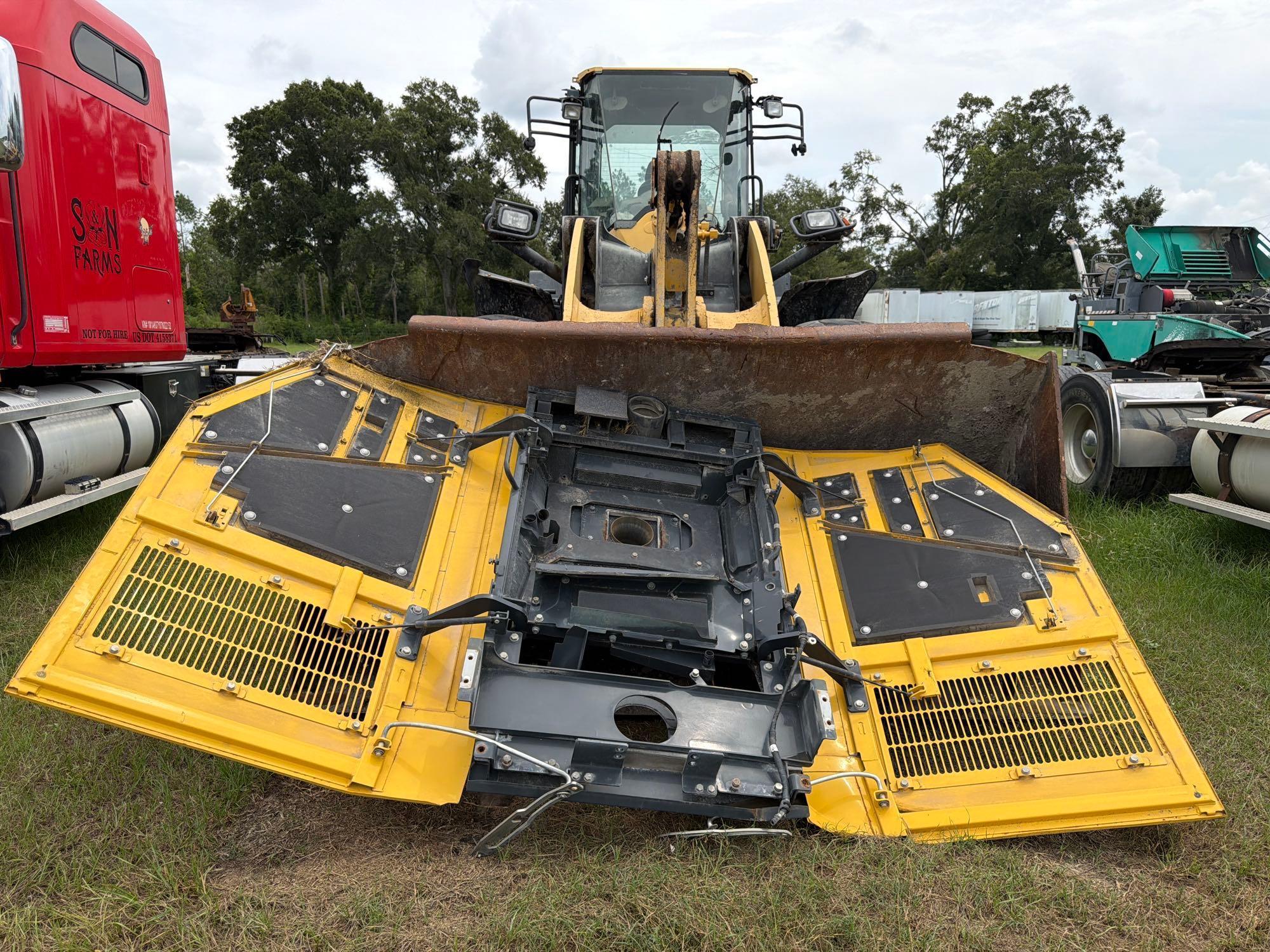 2016 Komatsu 320