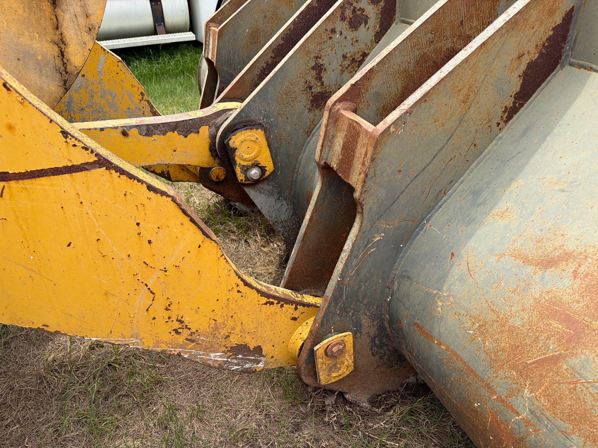 2016 Komatsu 320