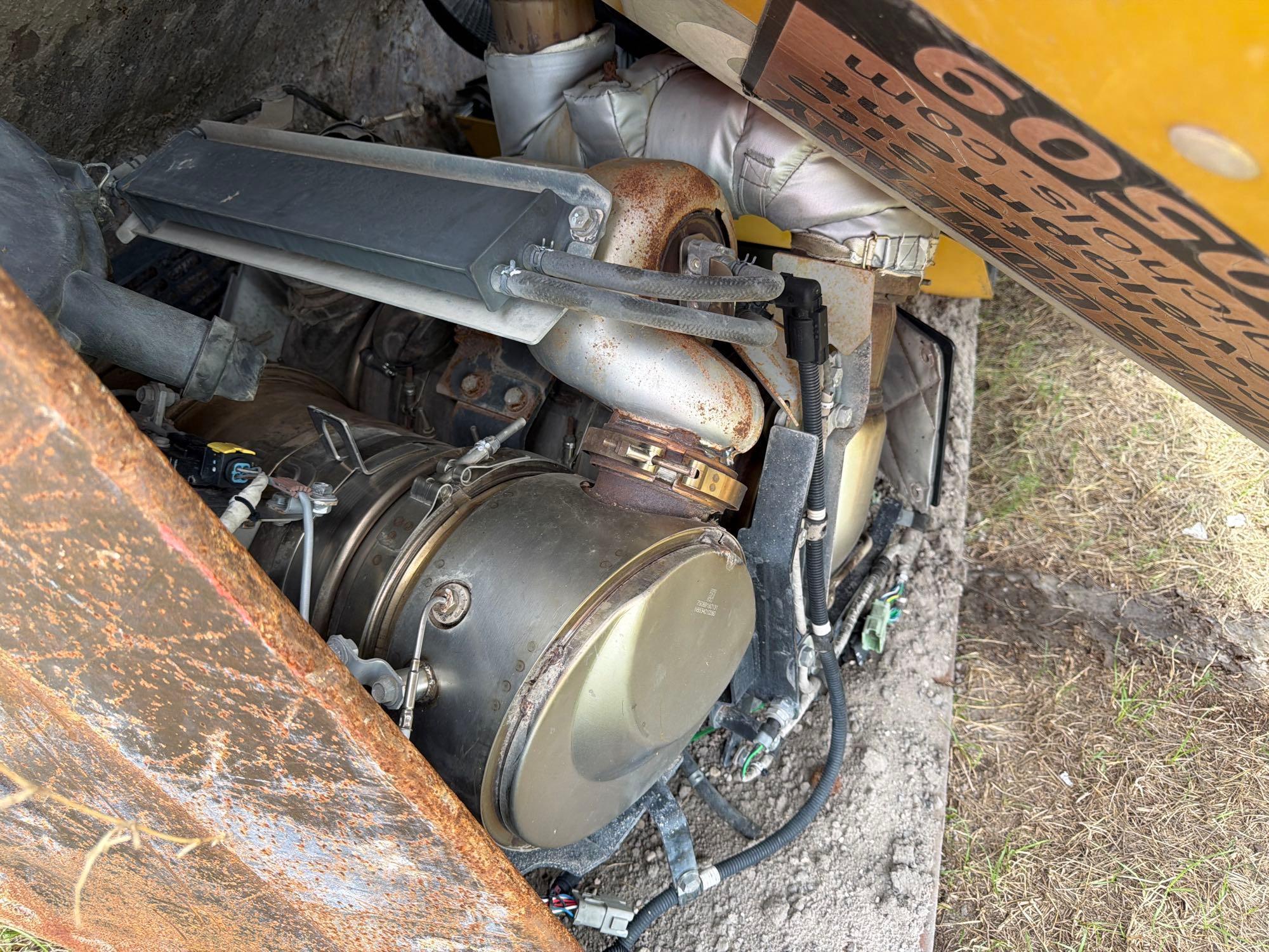 2016 Komatsu 320