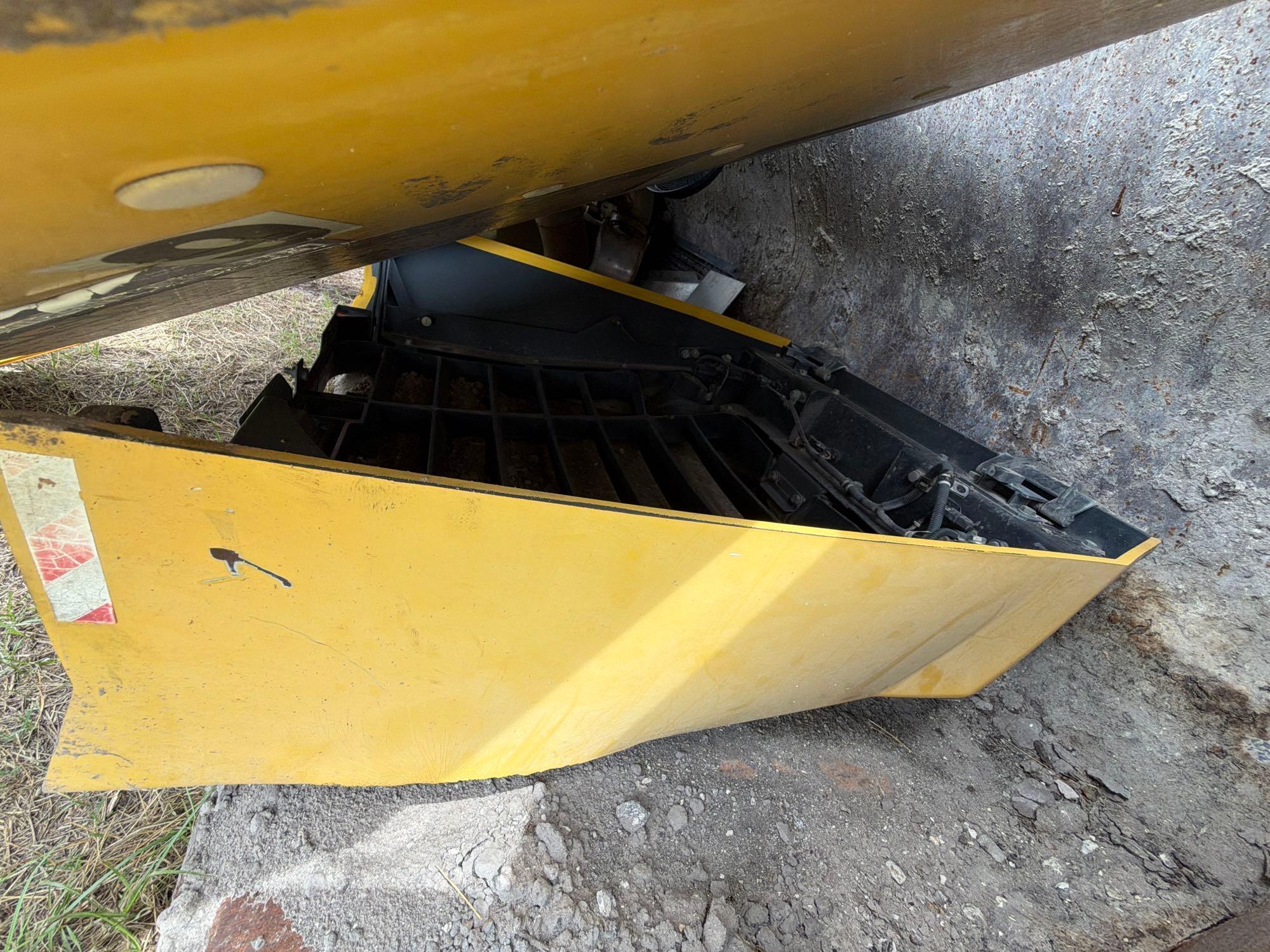 2016 Komatsu 320