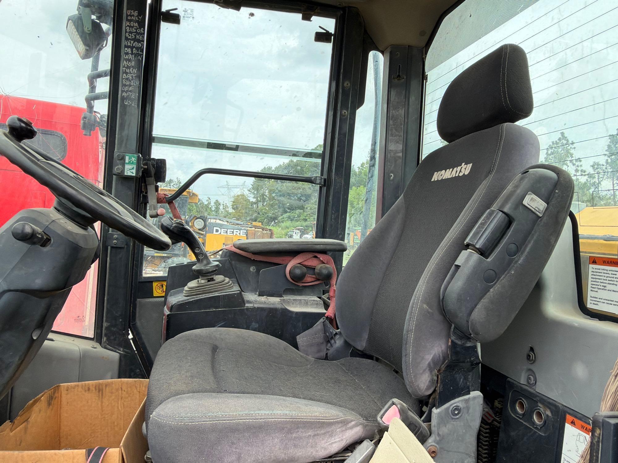 2016 Komatsu 320
