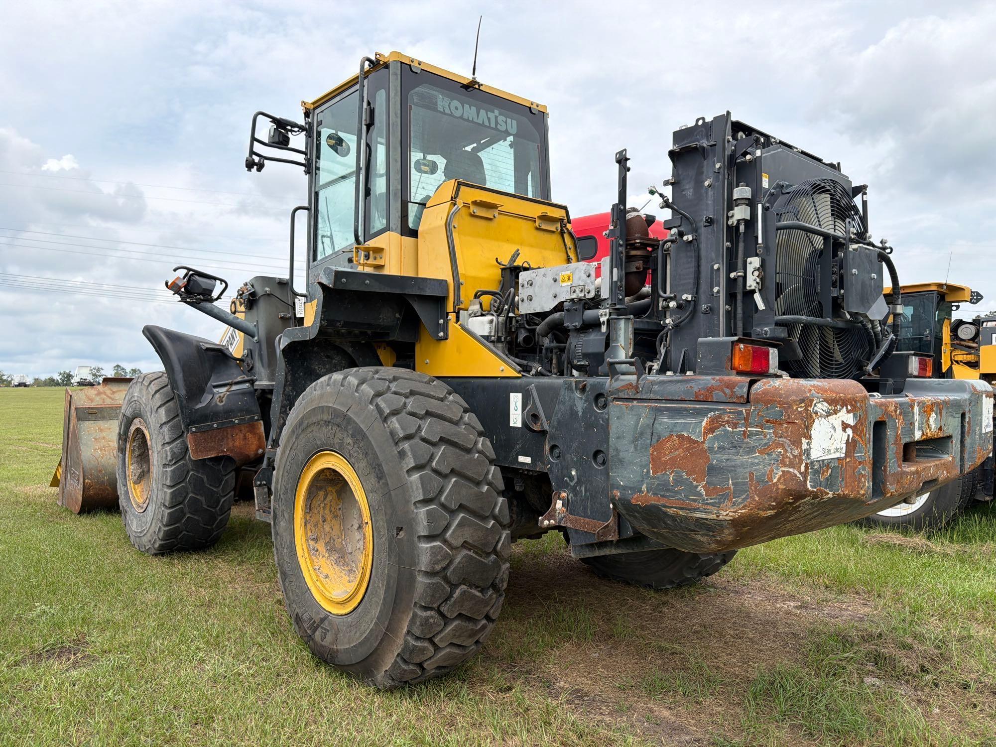 2016 Komatsu 320