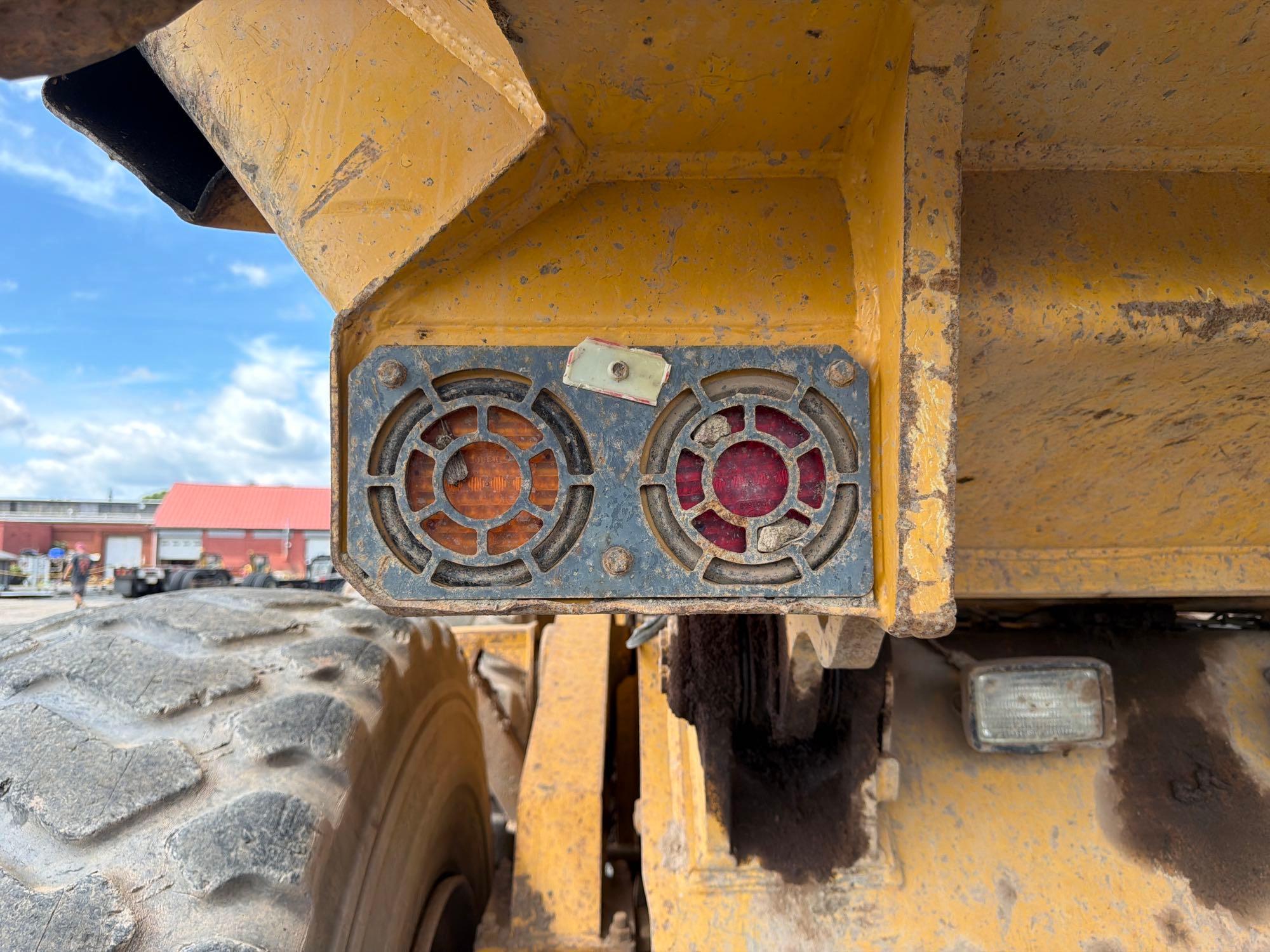 2004 John Deere 350D