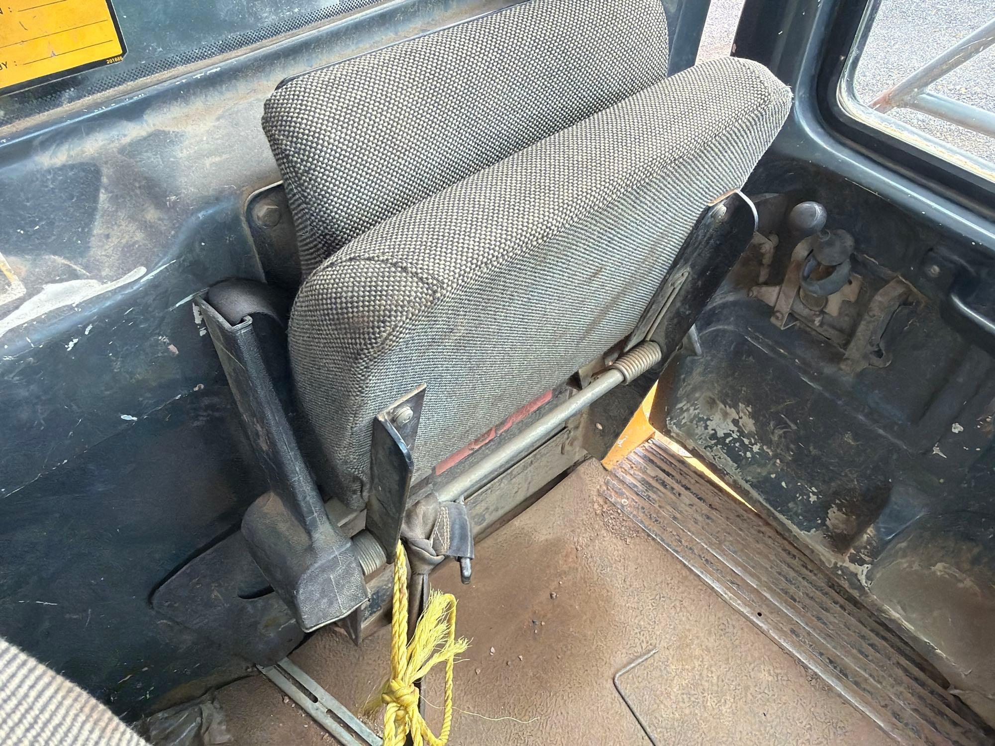 2004 John Deere 350D