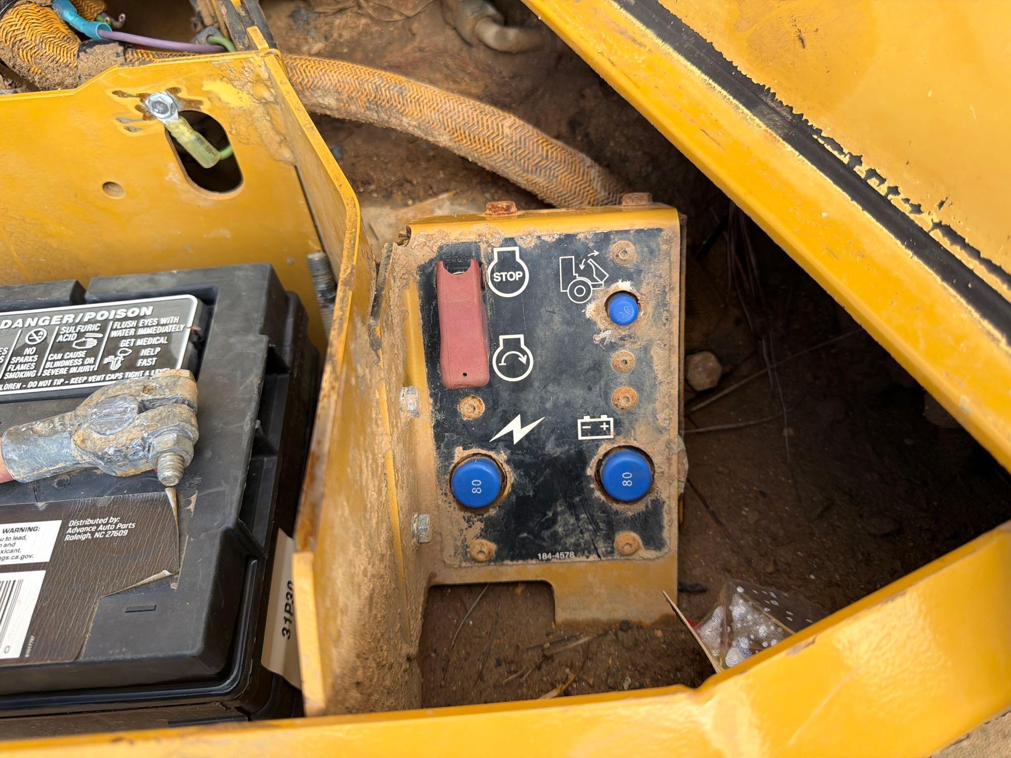 2013 Caterpillar 725