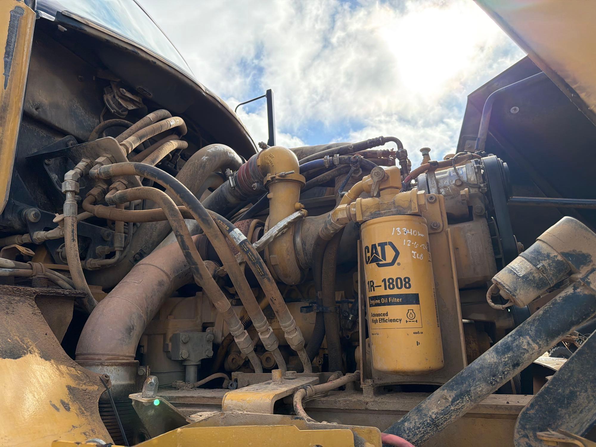 2013 Caterpillar 725