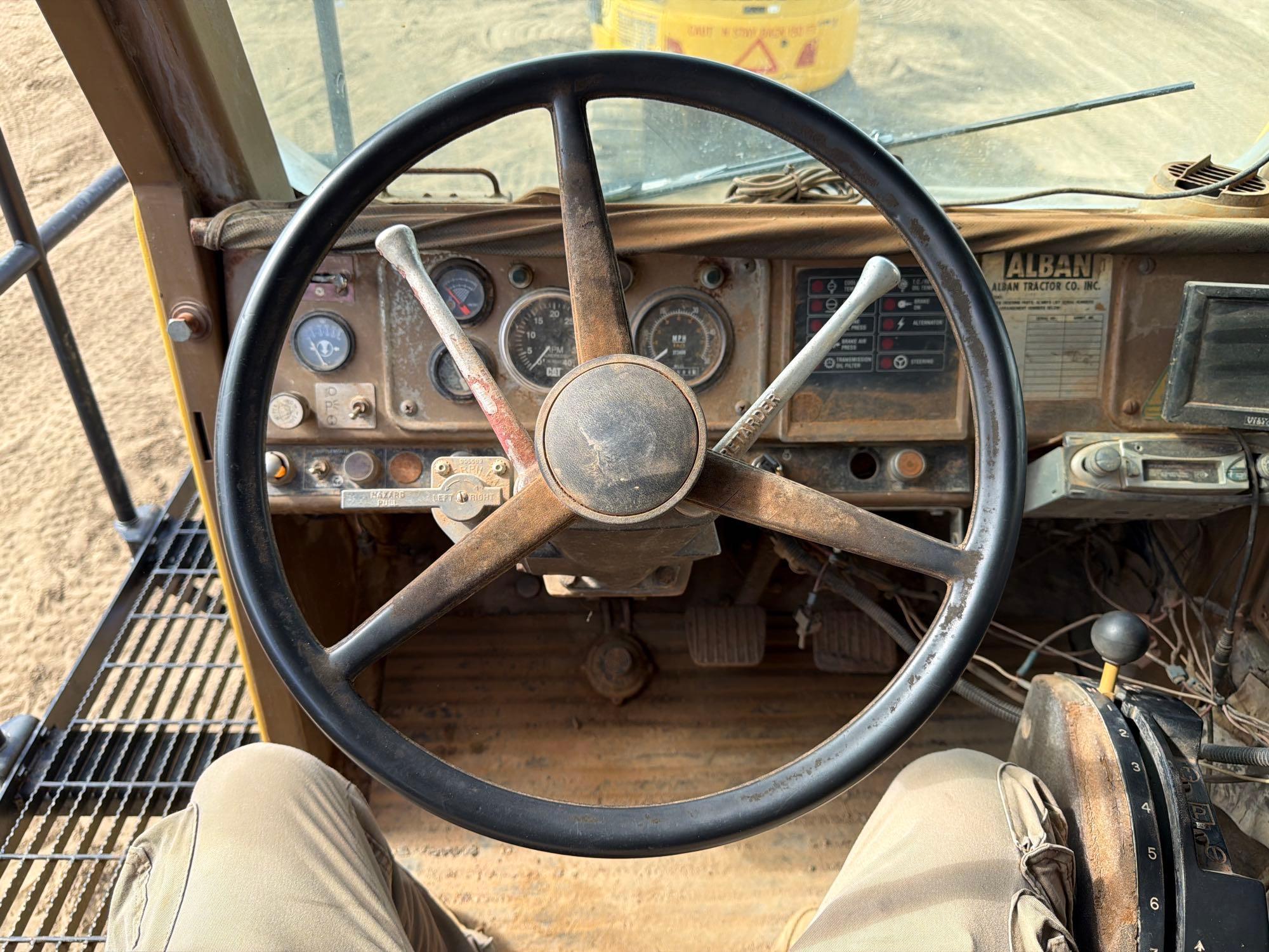 1987 Caterpillar 769