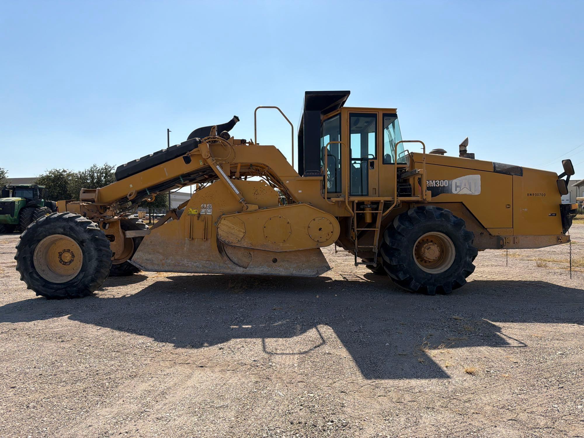 2015 Caterpillar RM-300