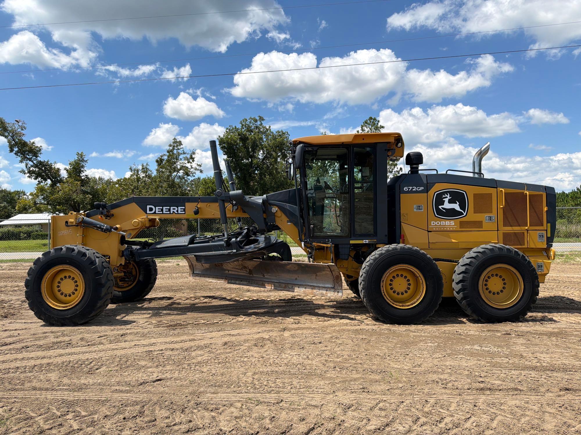 2021 John Deere 672G
