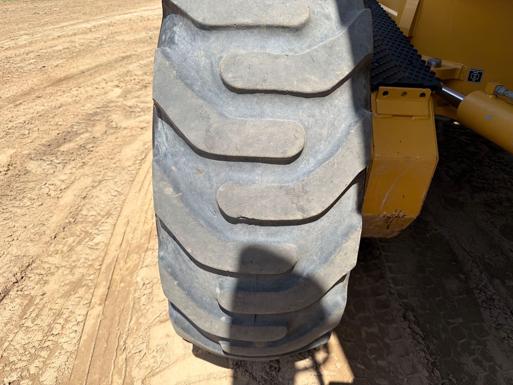 2021 John Deere 672G