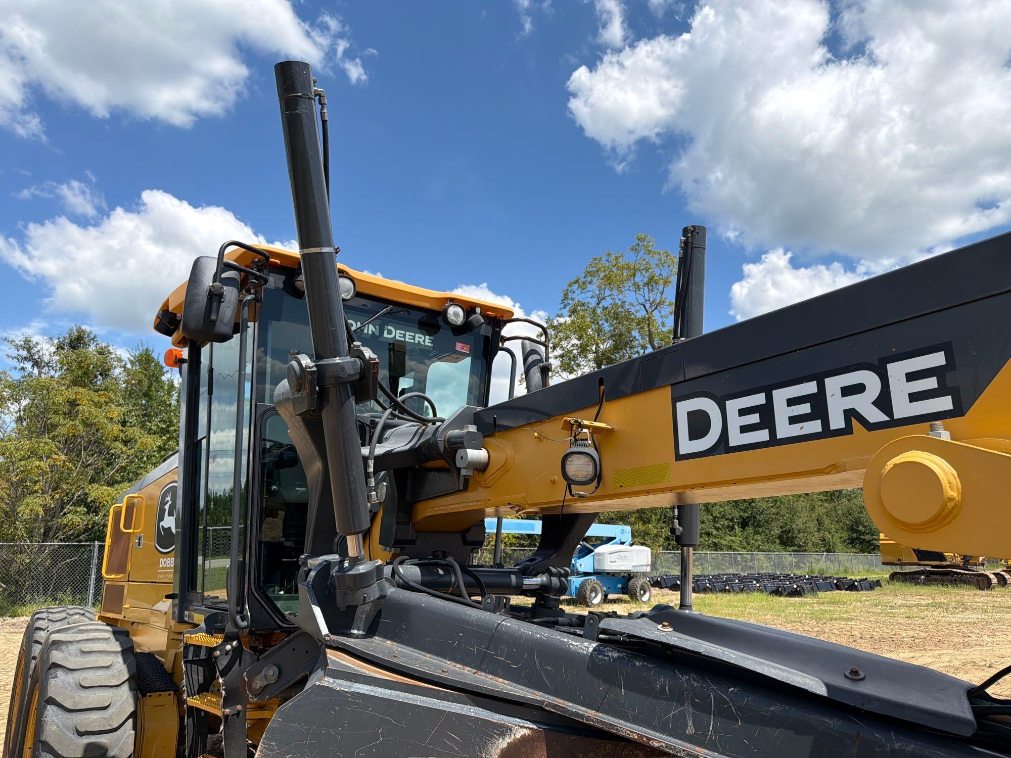 2021 John Deere 672G