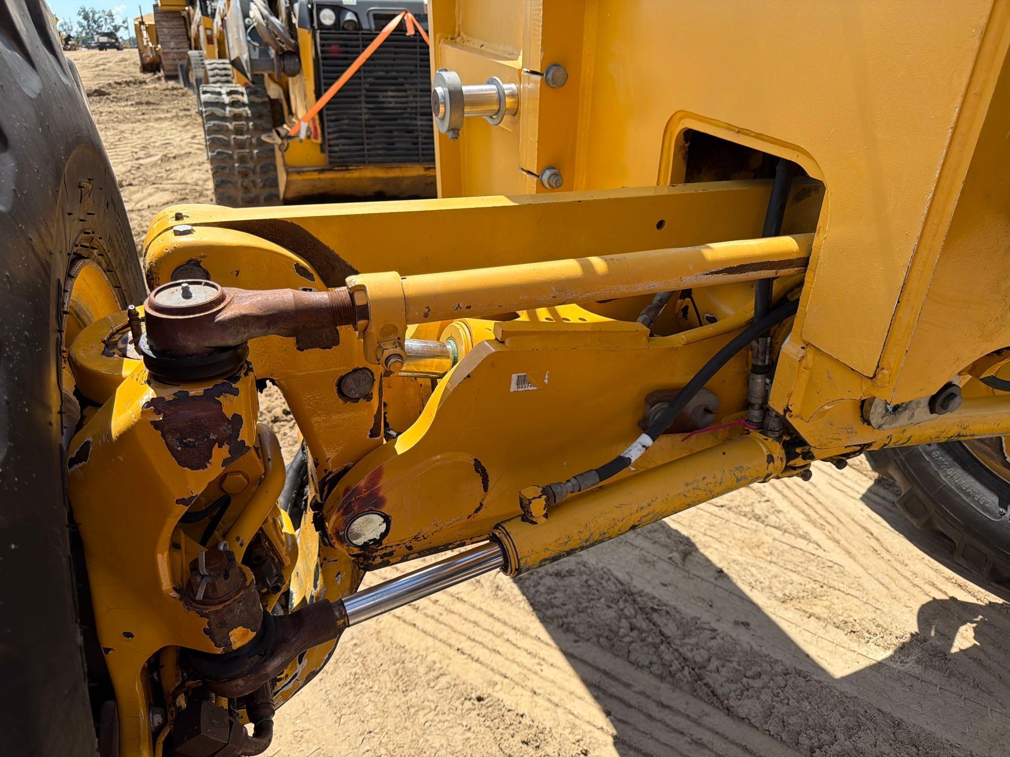 2021 John Deere 672G