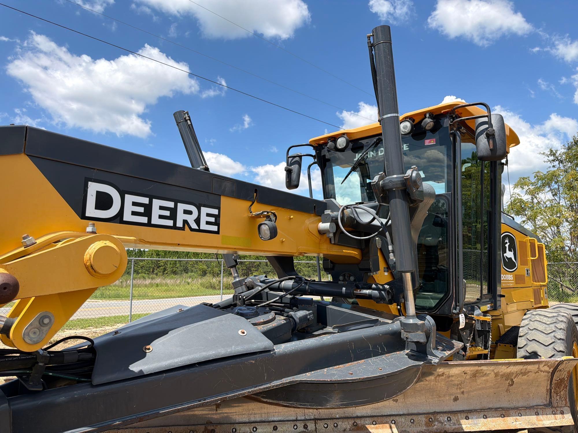 2021 John Deere 672G
