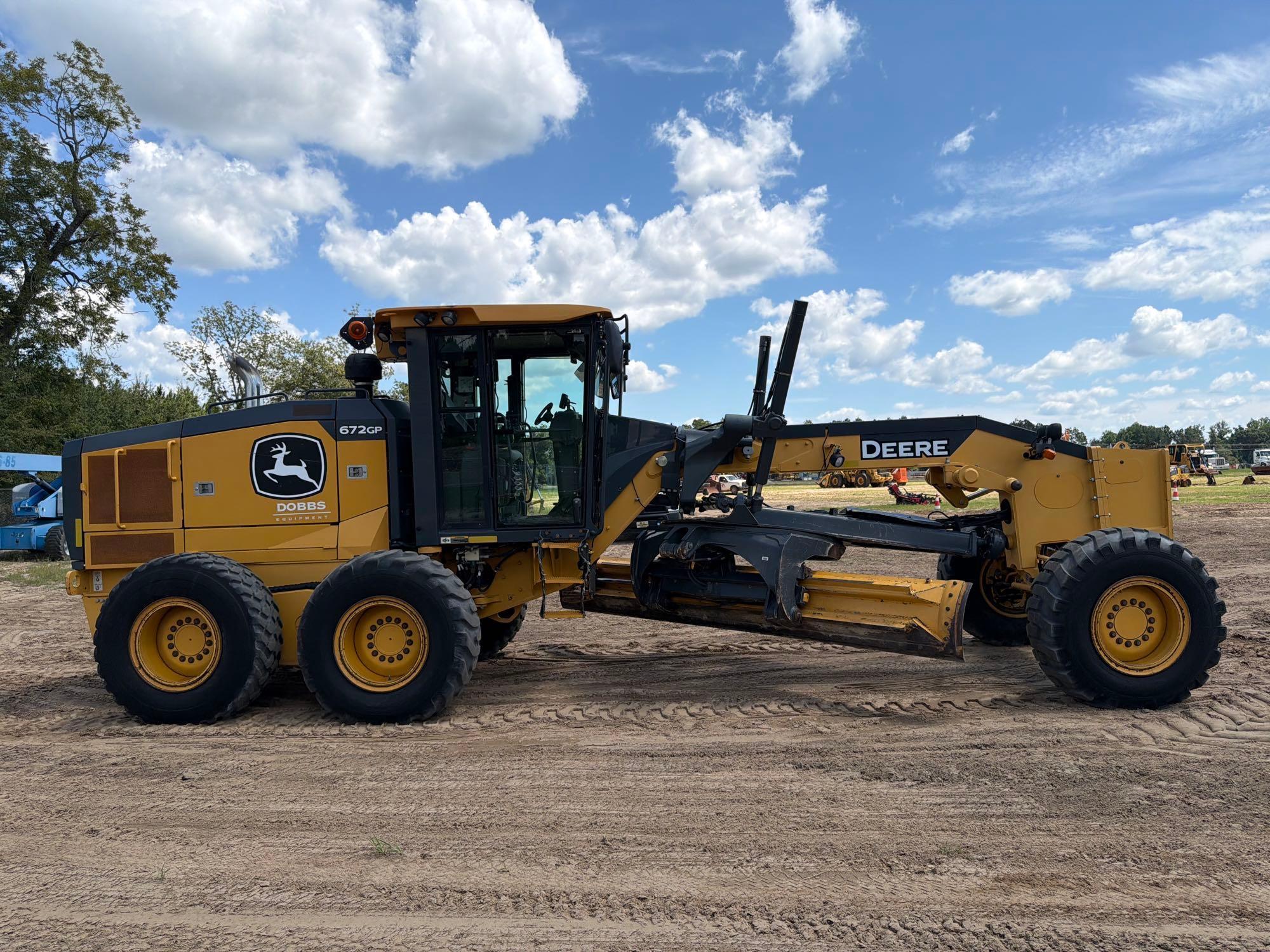 2021 John Deere 672G