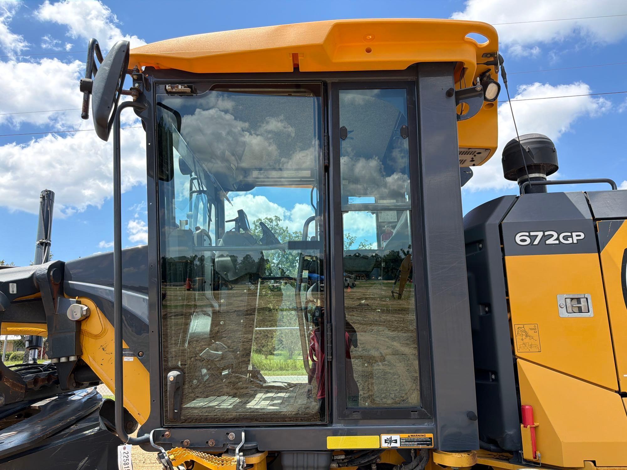 2021 John Deere 672G