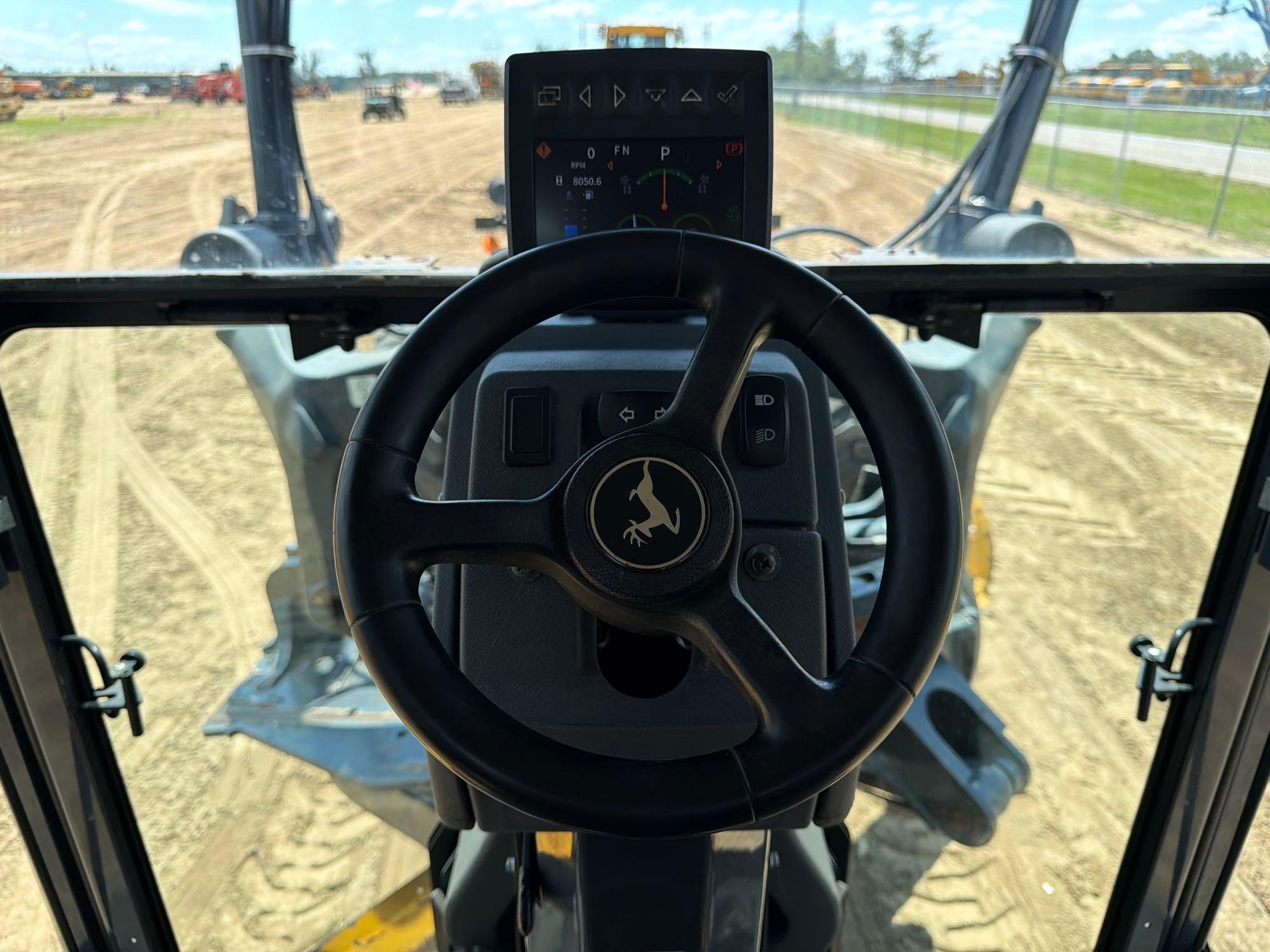2021 John Deere 672G