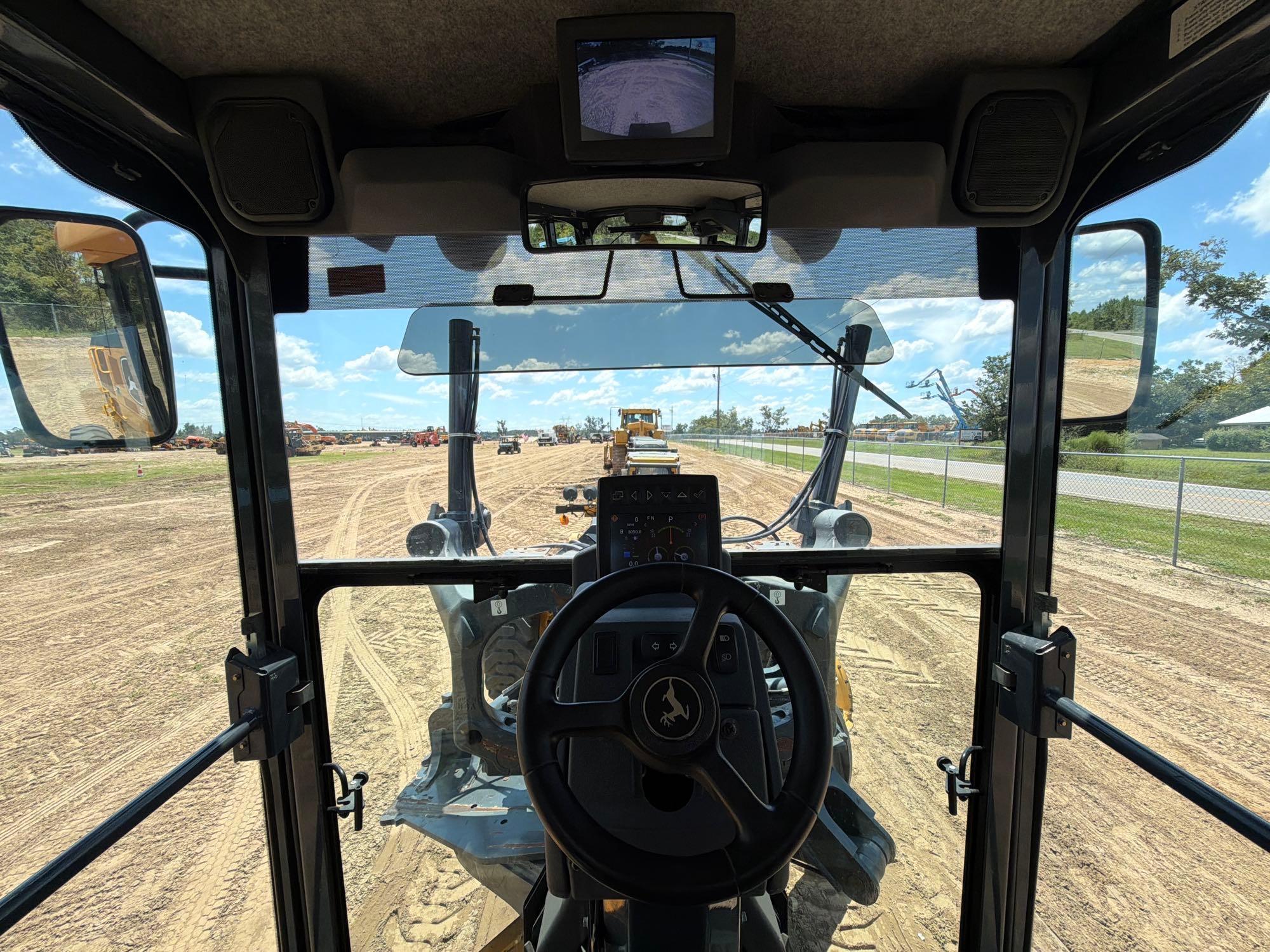 2021 John Deere 672G