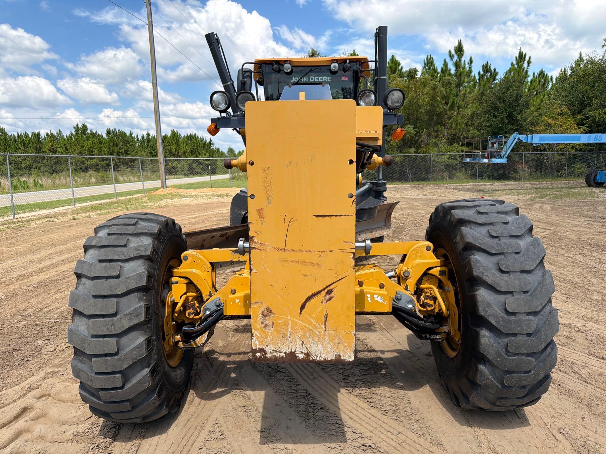 2021 John Deere 672G