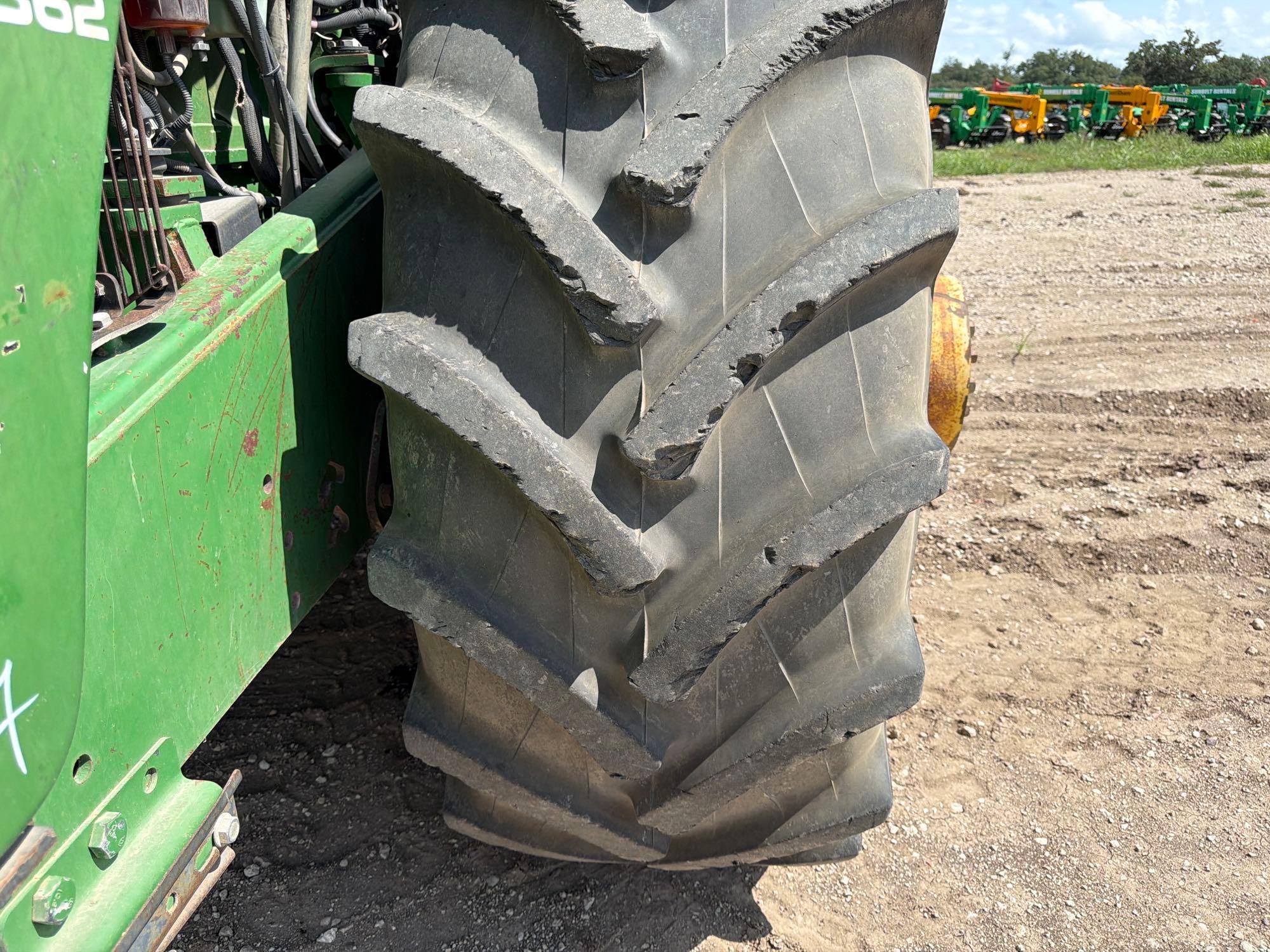 John Deere 9530
