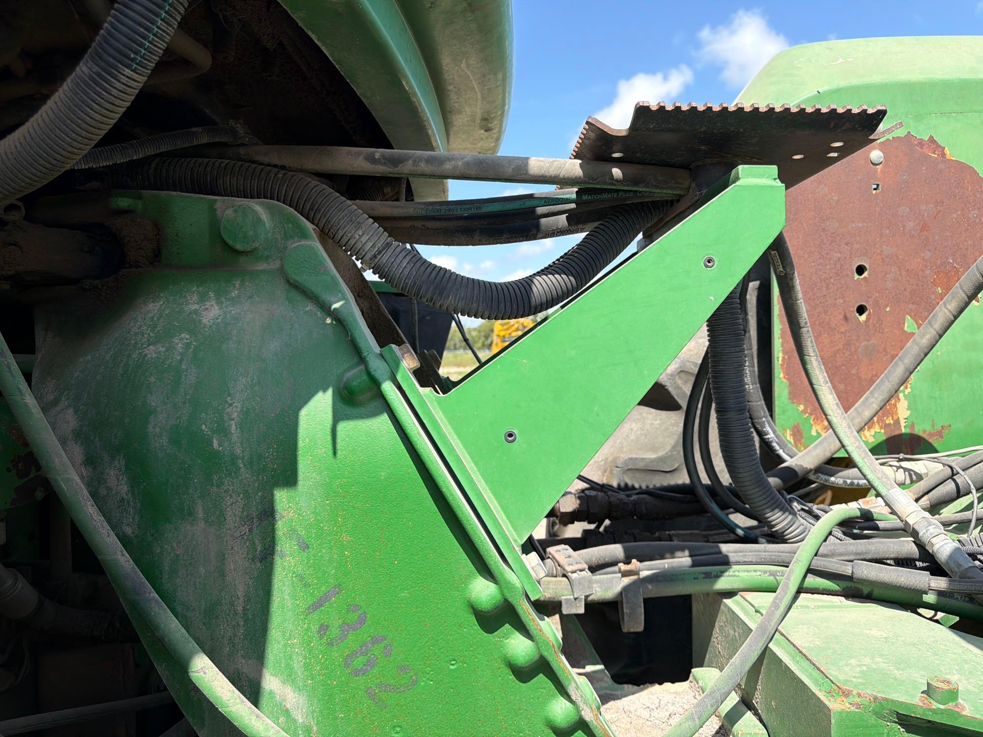 John Deere 9530