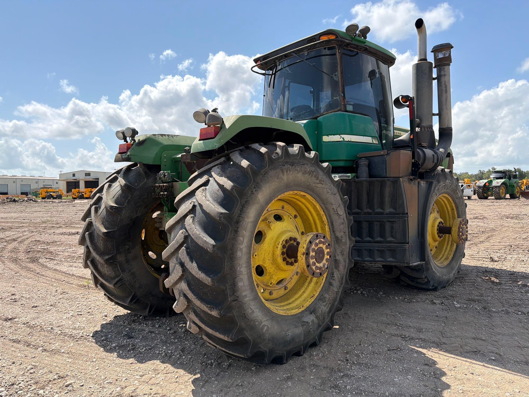John Deere 9530