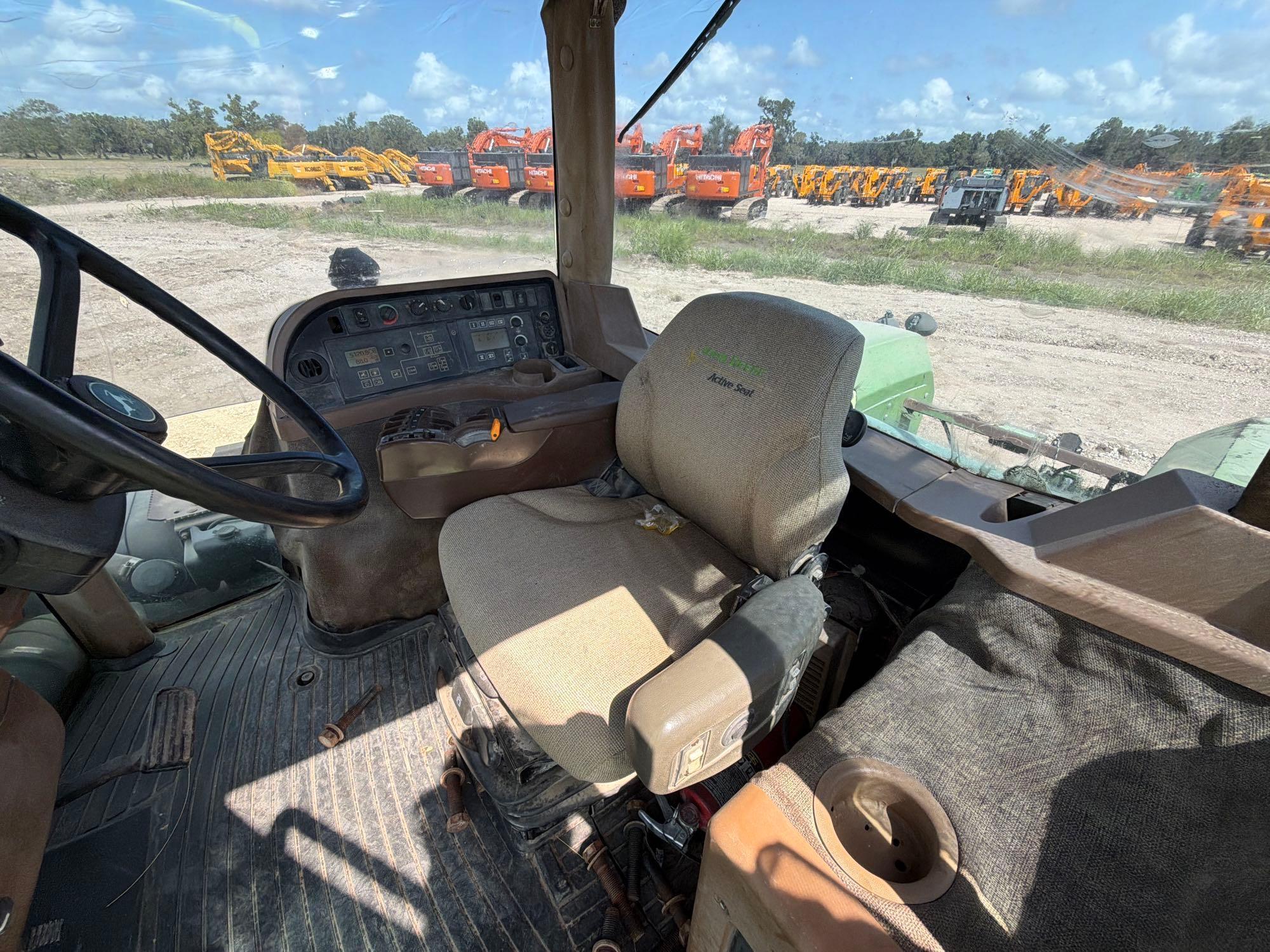 John Deere 9530