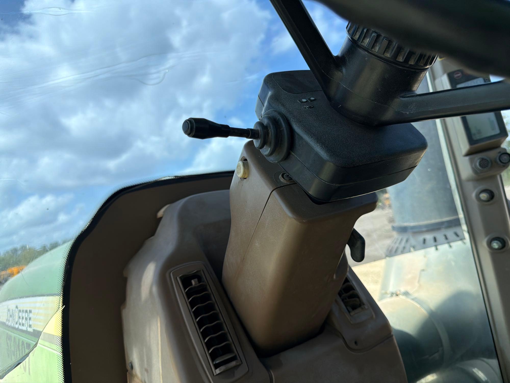 John Deere 9530