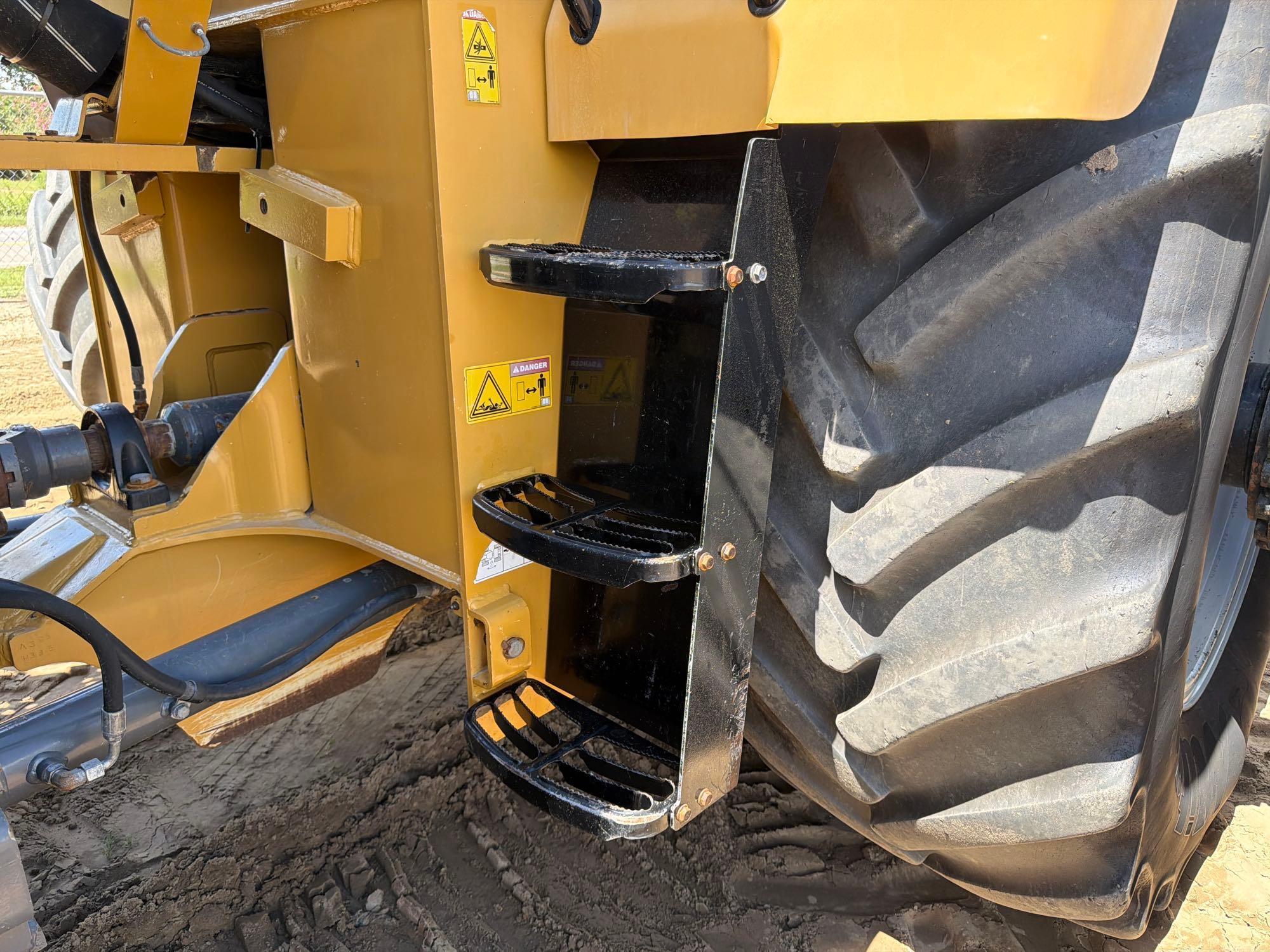 Challenger MT965C