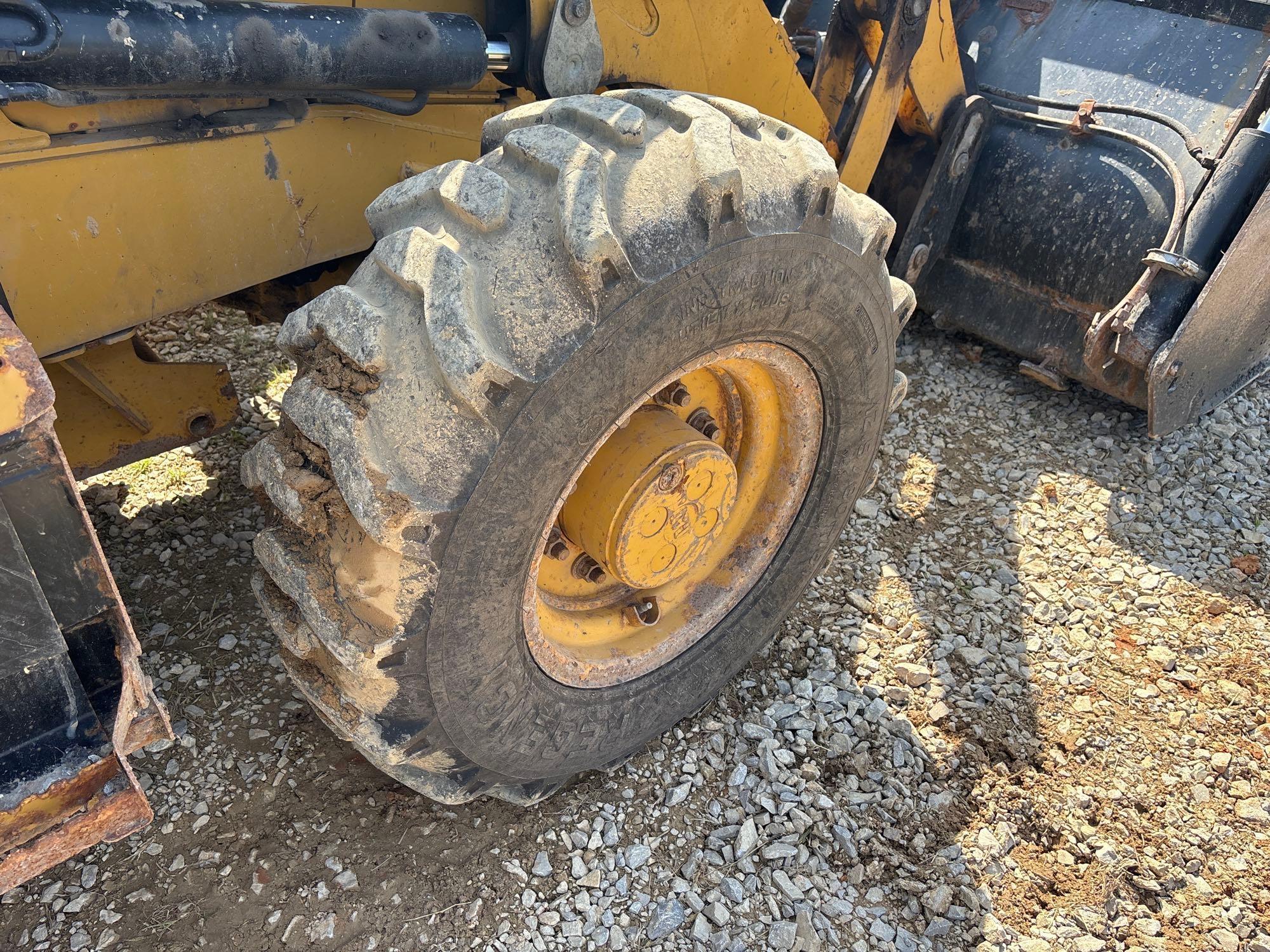 Caterpillar 420F2