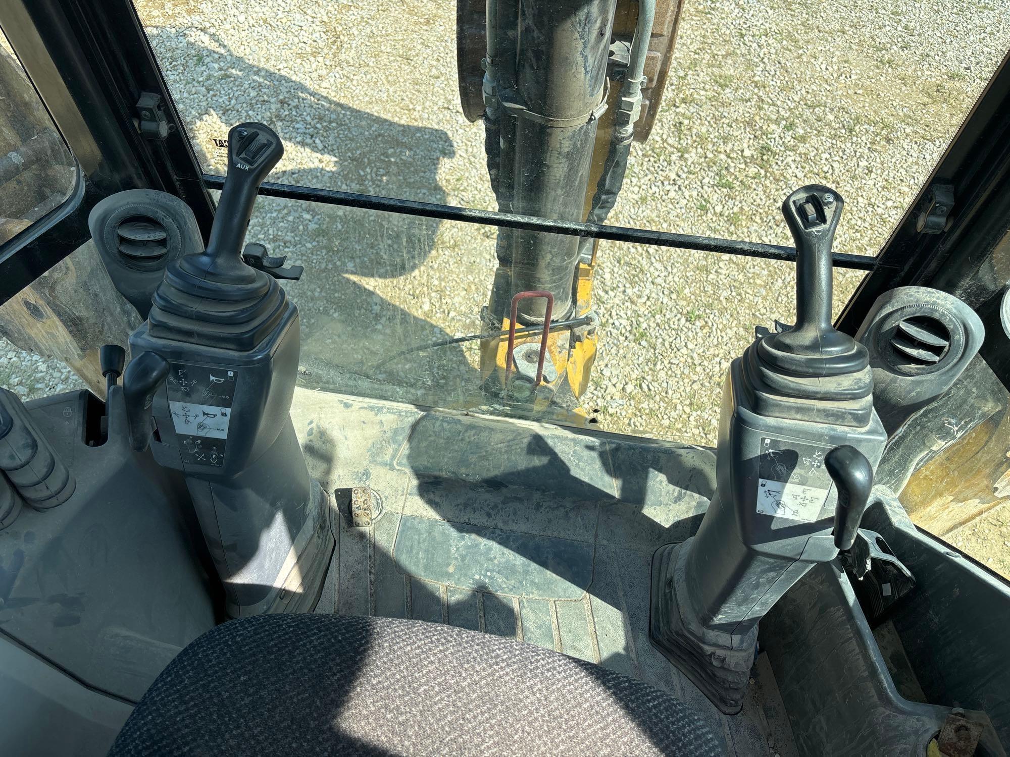Caterpillar 420F2