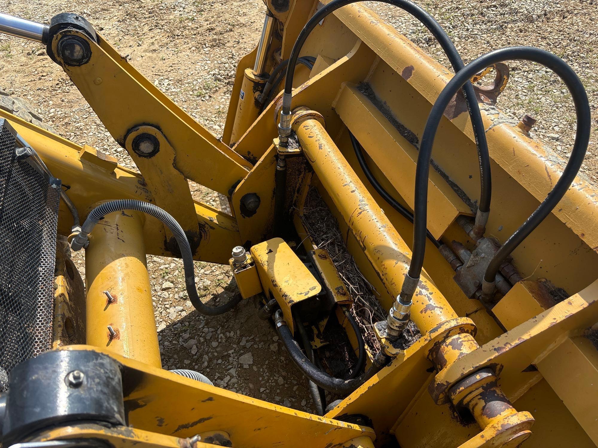 2013 Caterpillar 430F