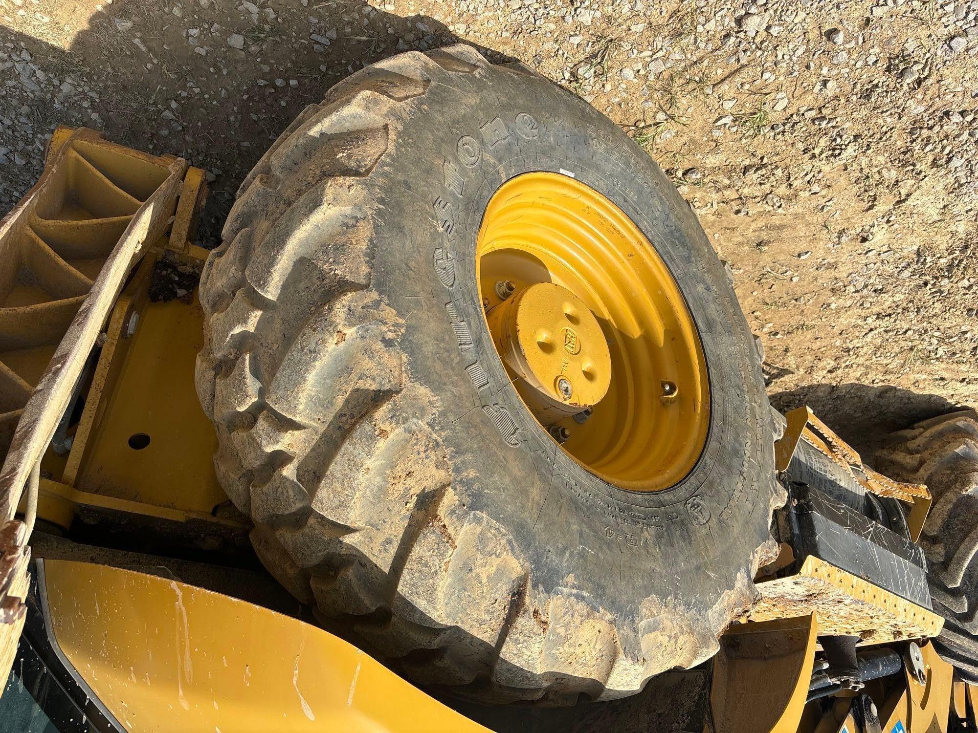 2015 Caterpillar 430F