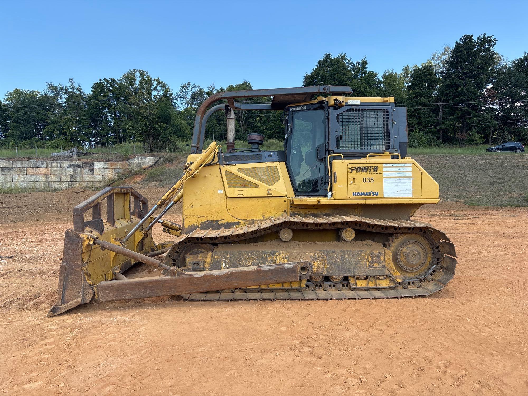 Photo of 2014 Komatsu D65PX-17