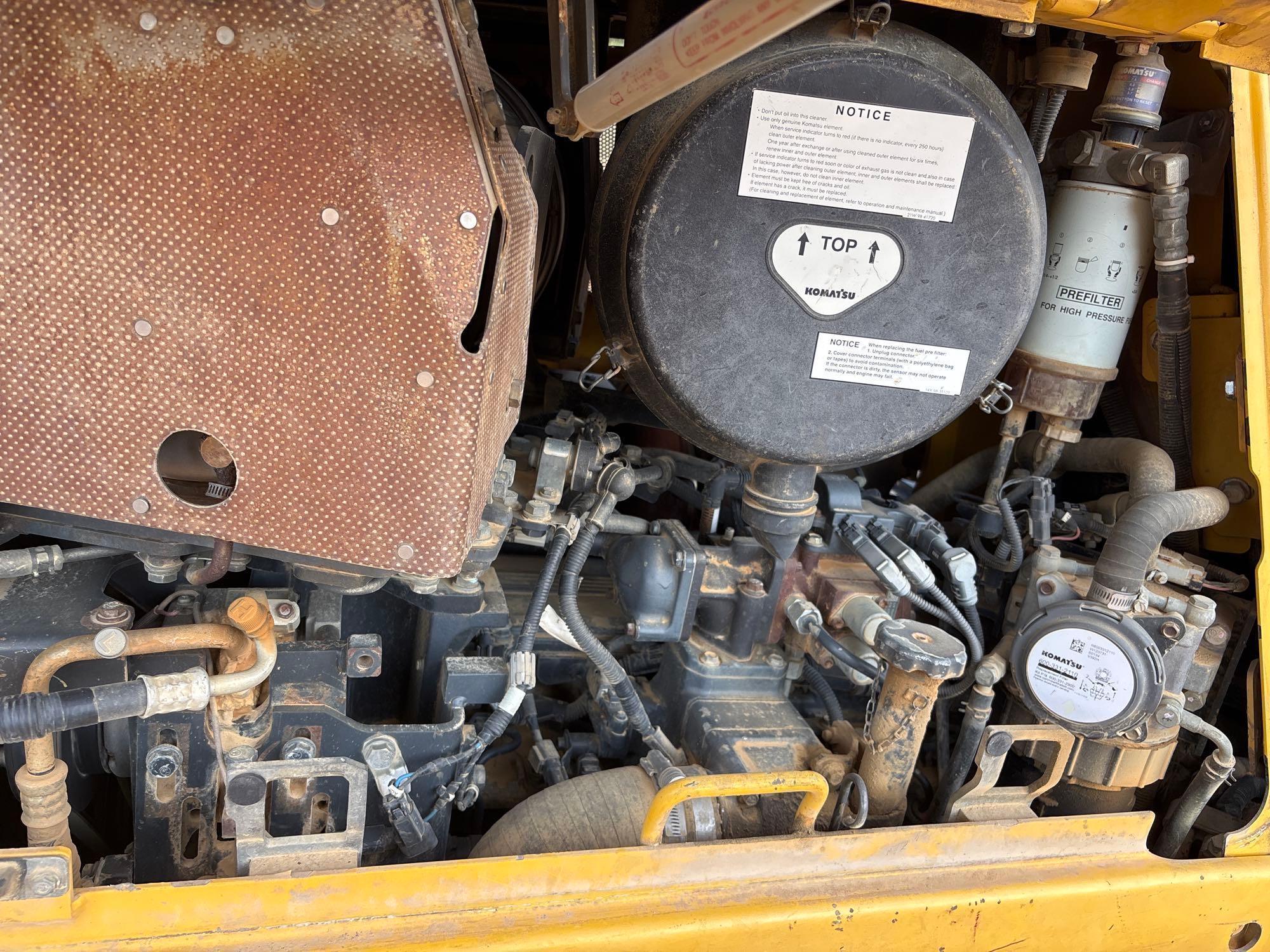 2014 Komatsu D65PX-17
