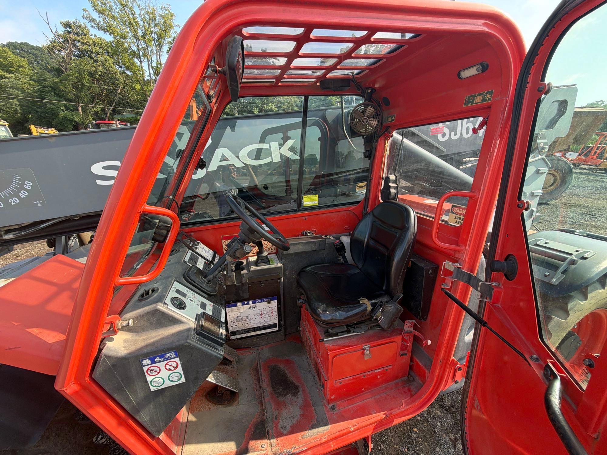 Skyjack 643