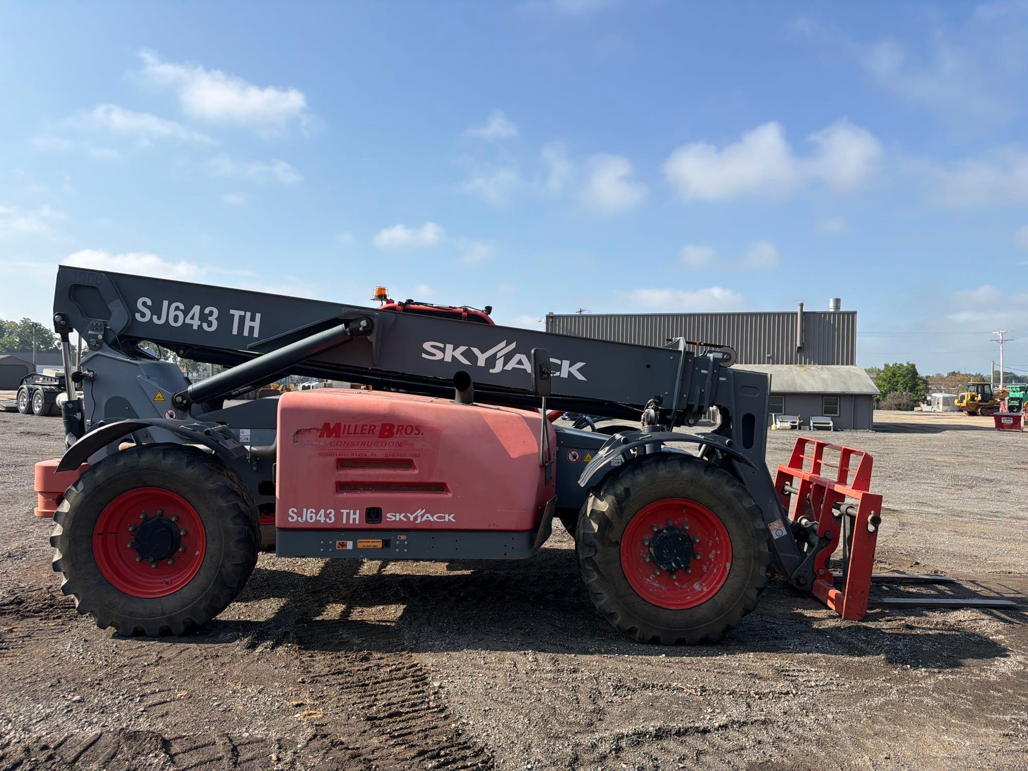 Skyjack 643