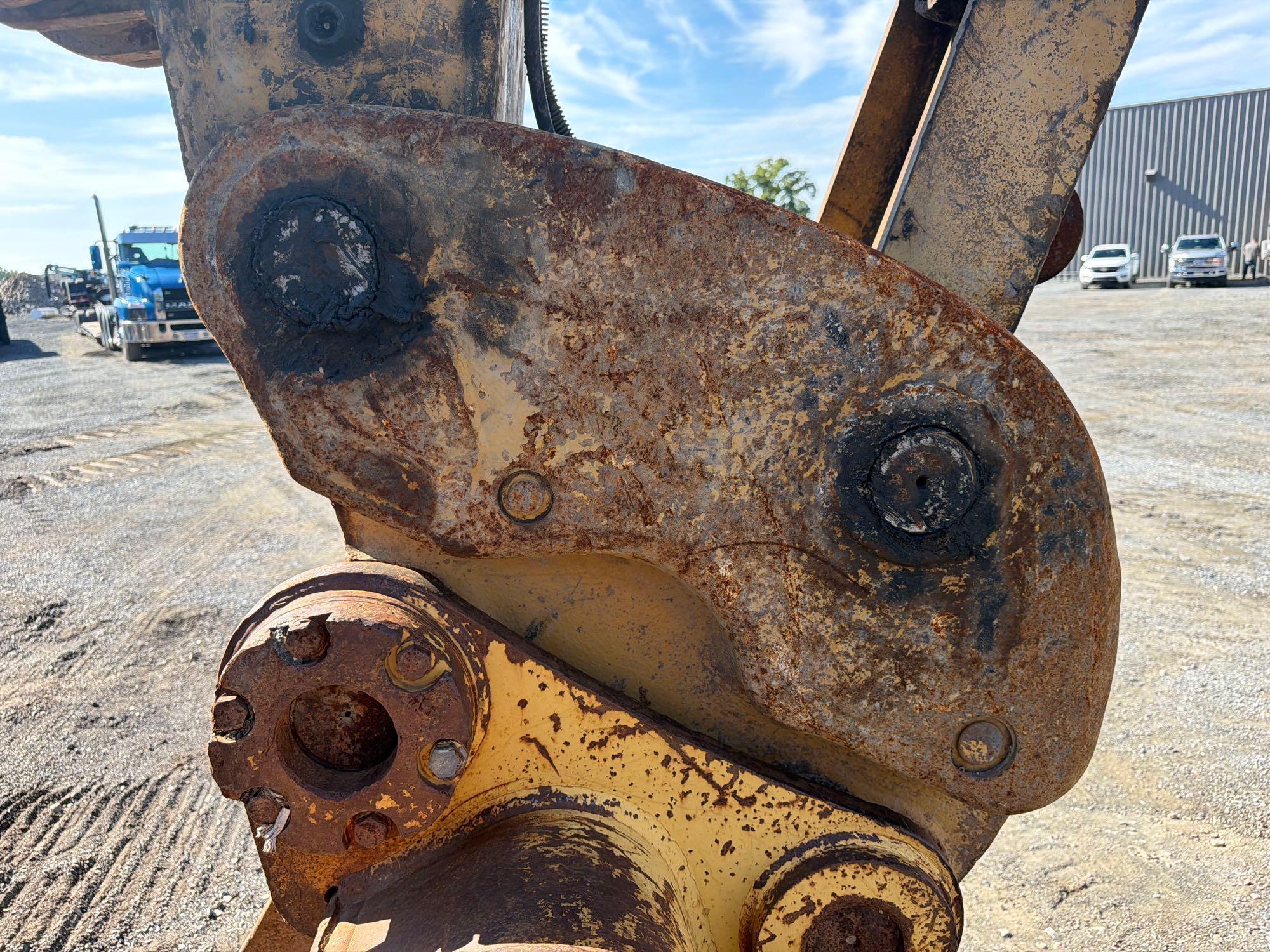 Caterpillar 325DL