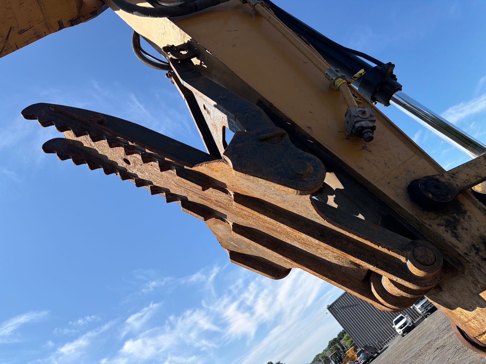 Caterpillar 325DL