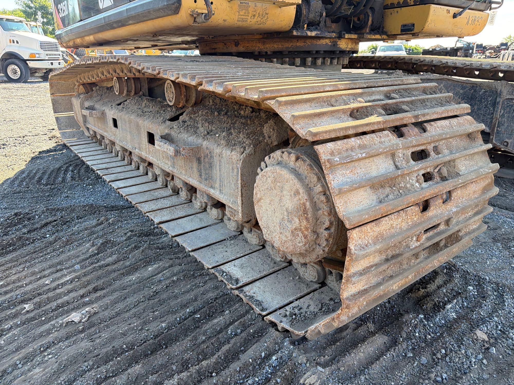 Caterpillar 325DL