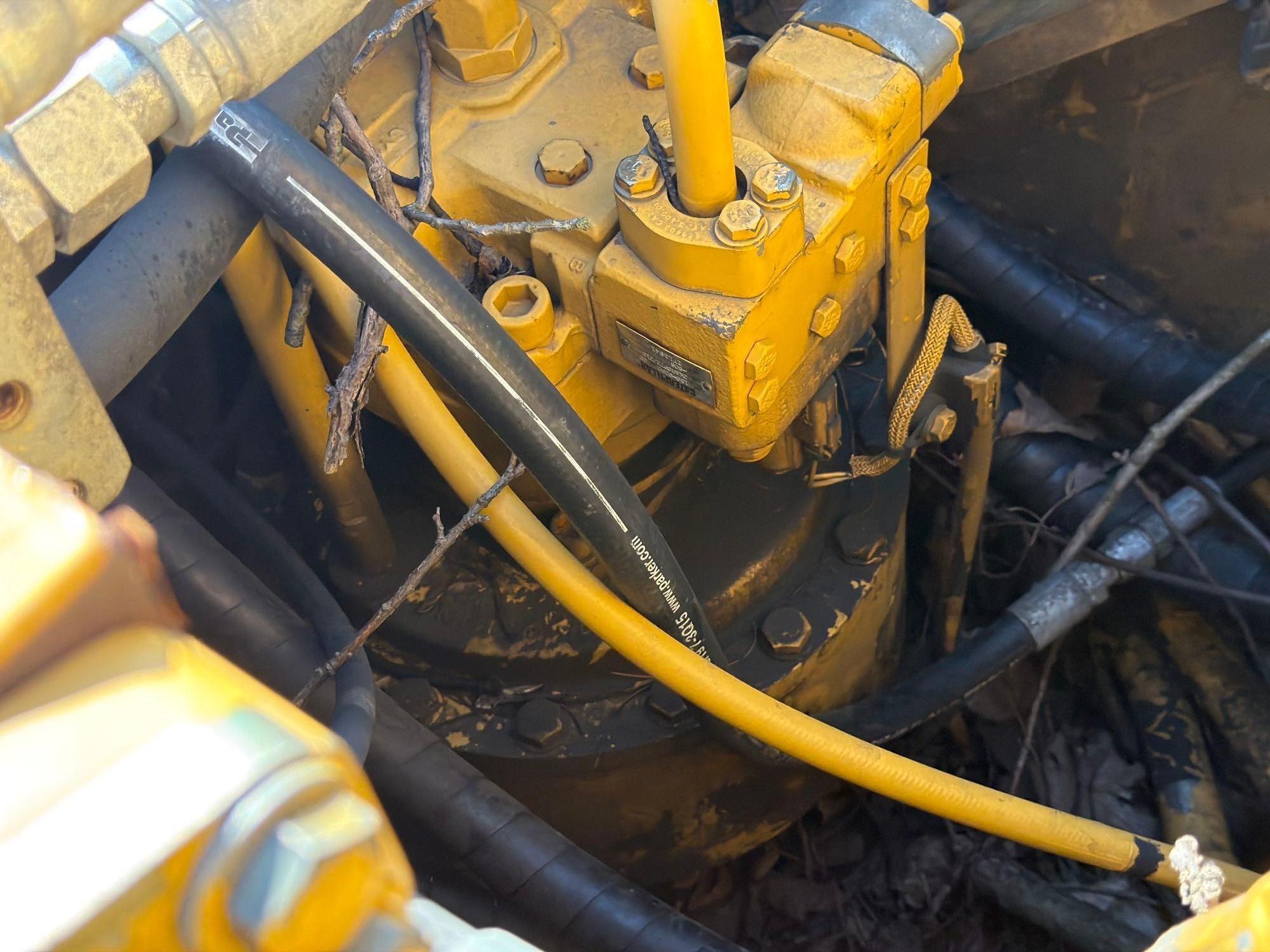 Caterpillar 325DL