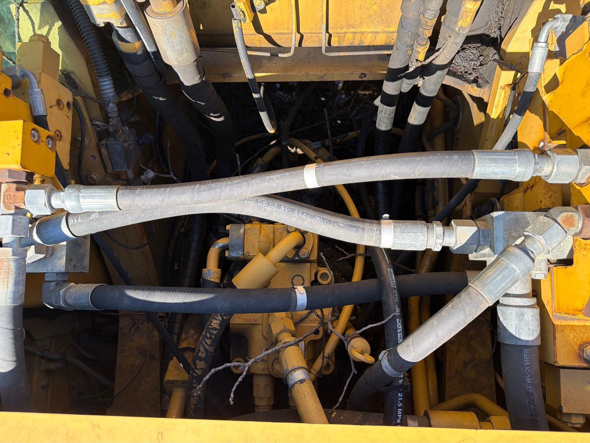 Caterpillar 325DL