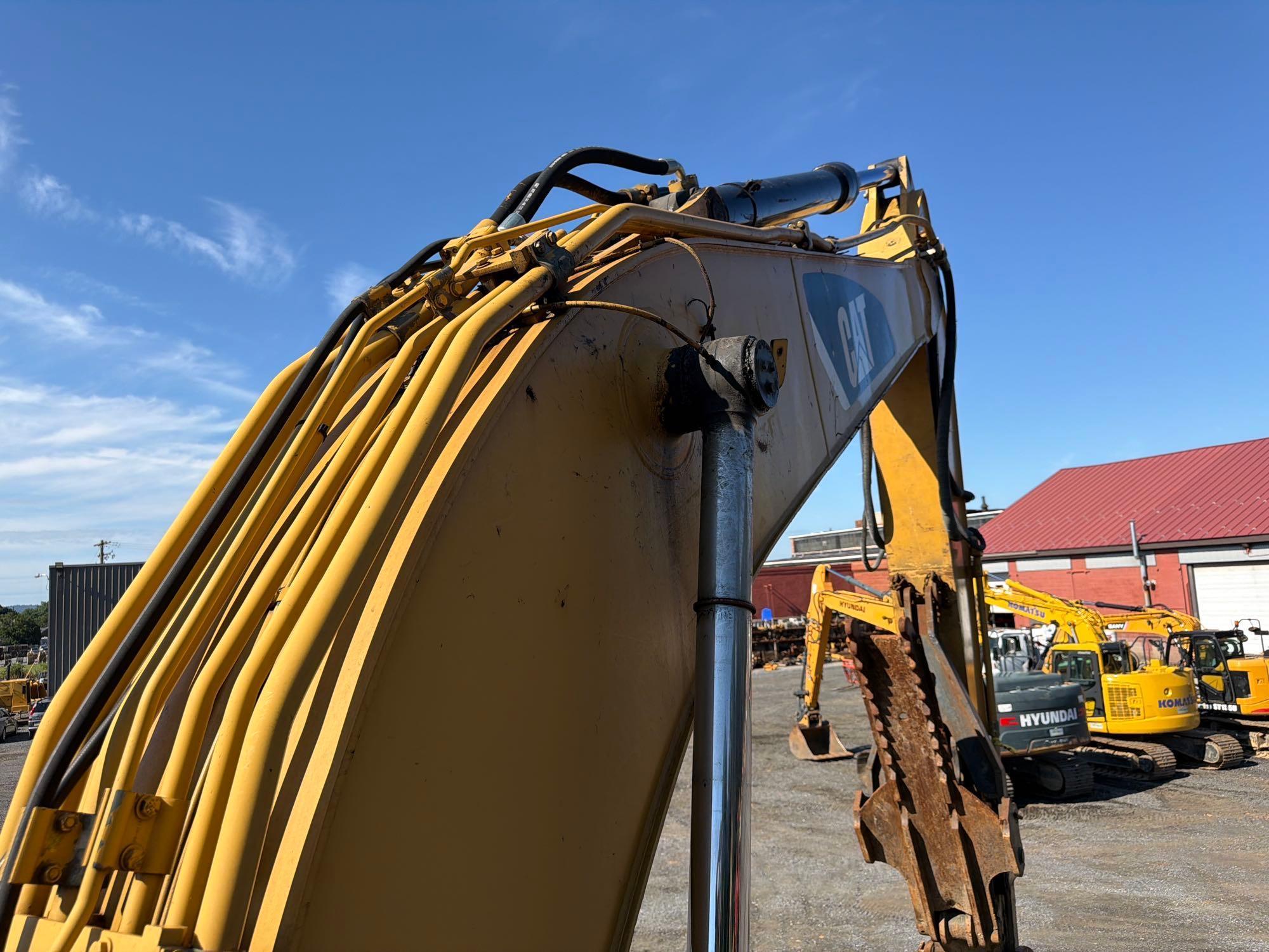 Caterpillar 325DL