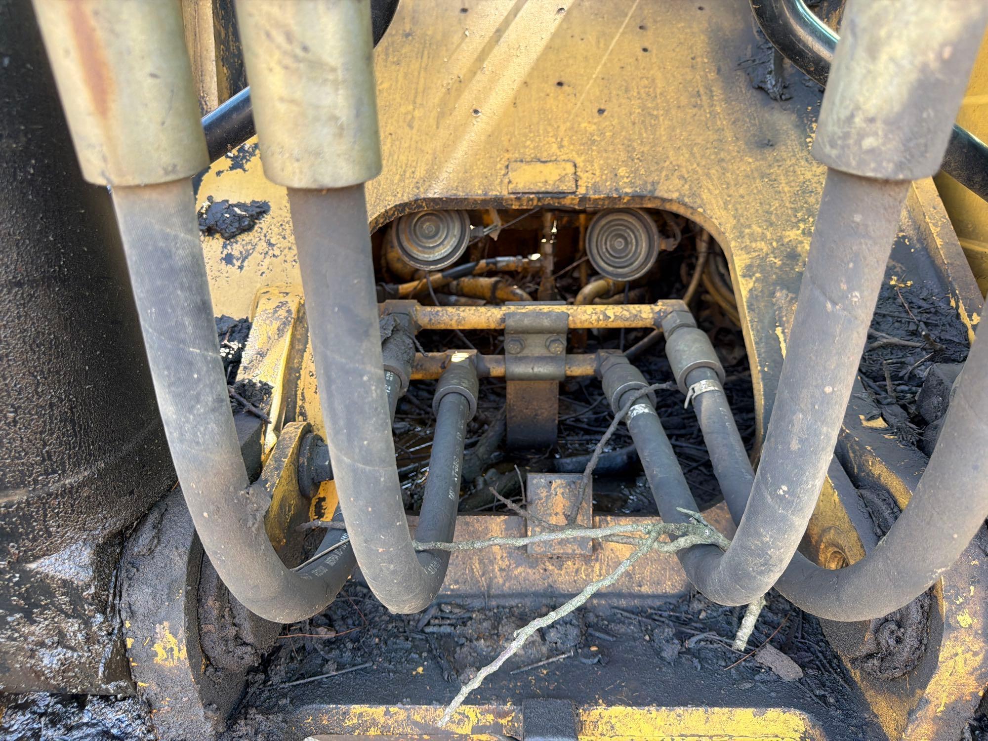 Caterpillar 325DL