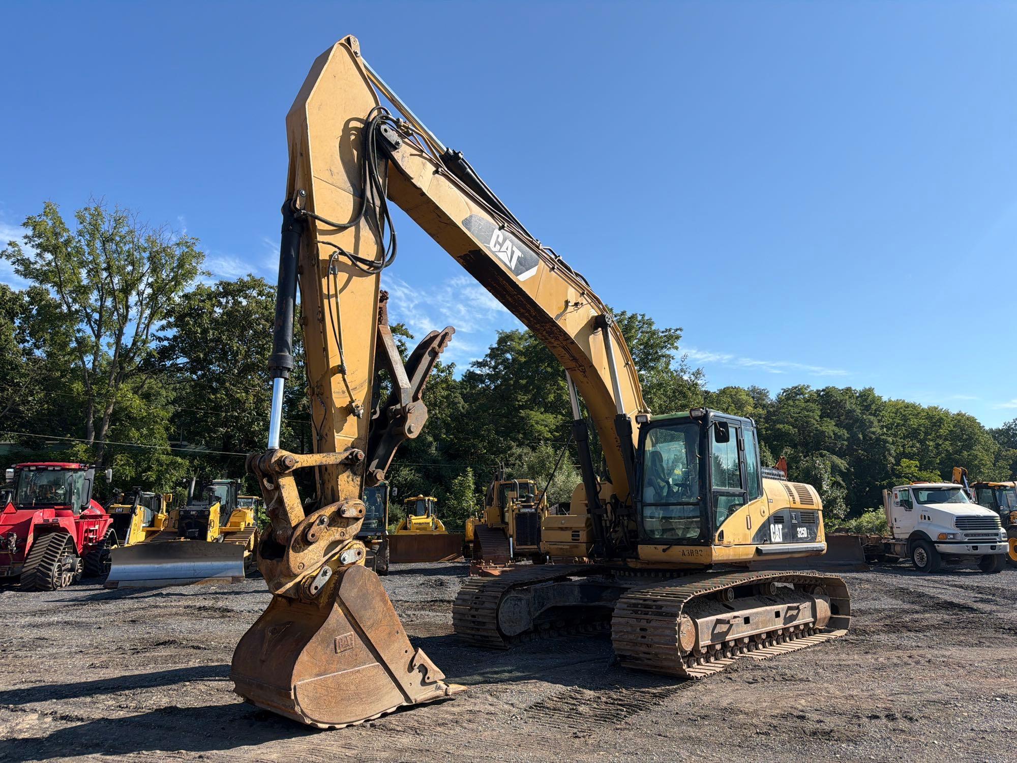 Caterpillar 325DL